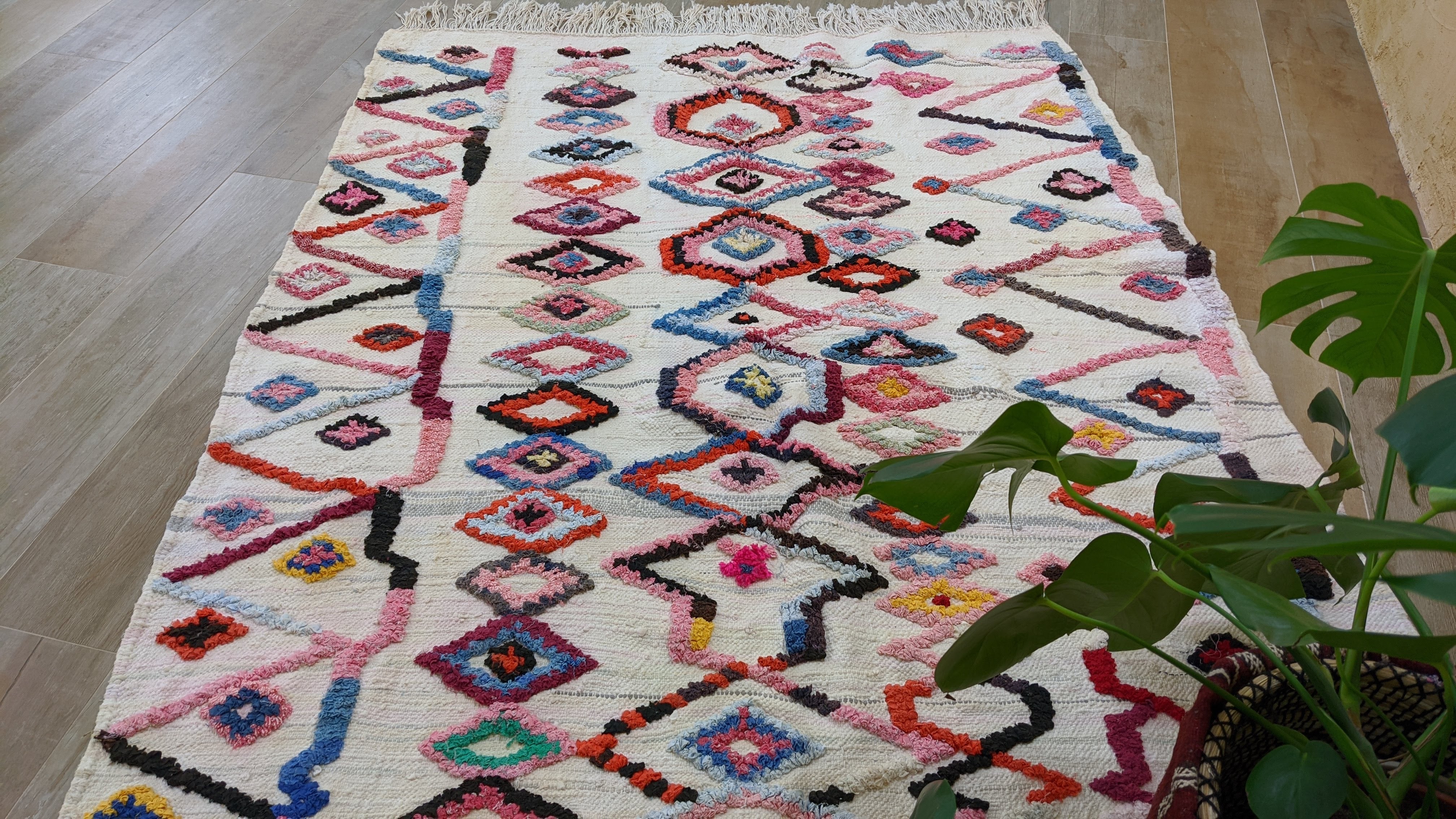 Boucherouite Rug, 215 x 140 cm || 7.05 x 4.59 feet - Image 5