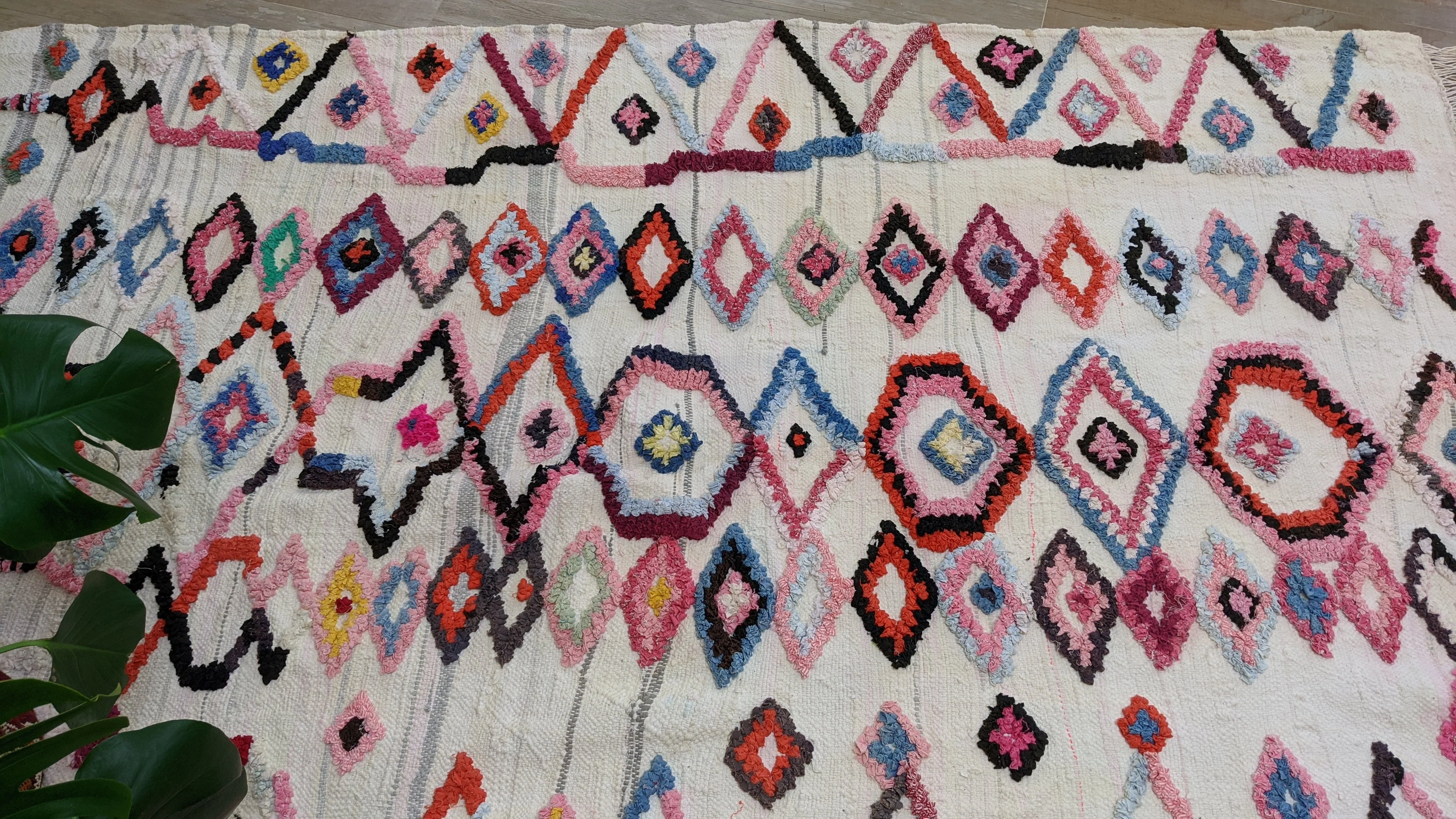 Boucherouite Rug, 215 x 140 cm || 7.05 x 4.59 feet - Image 6