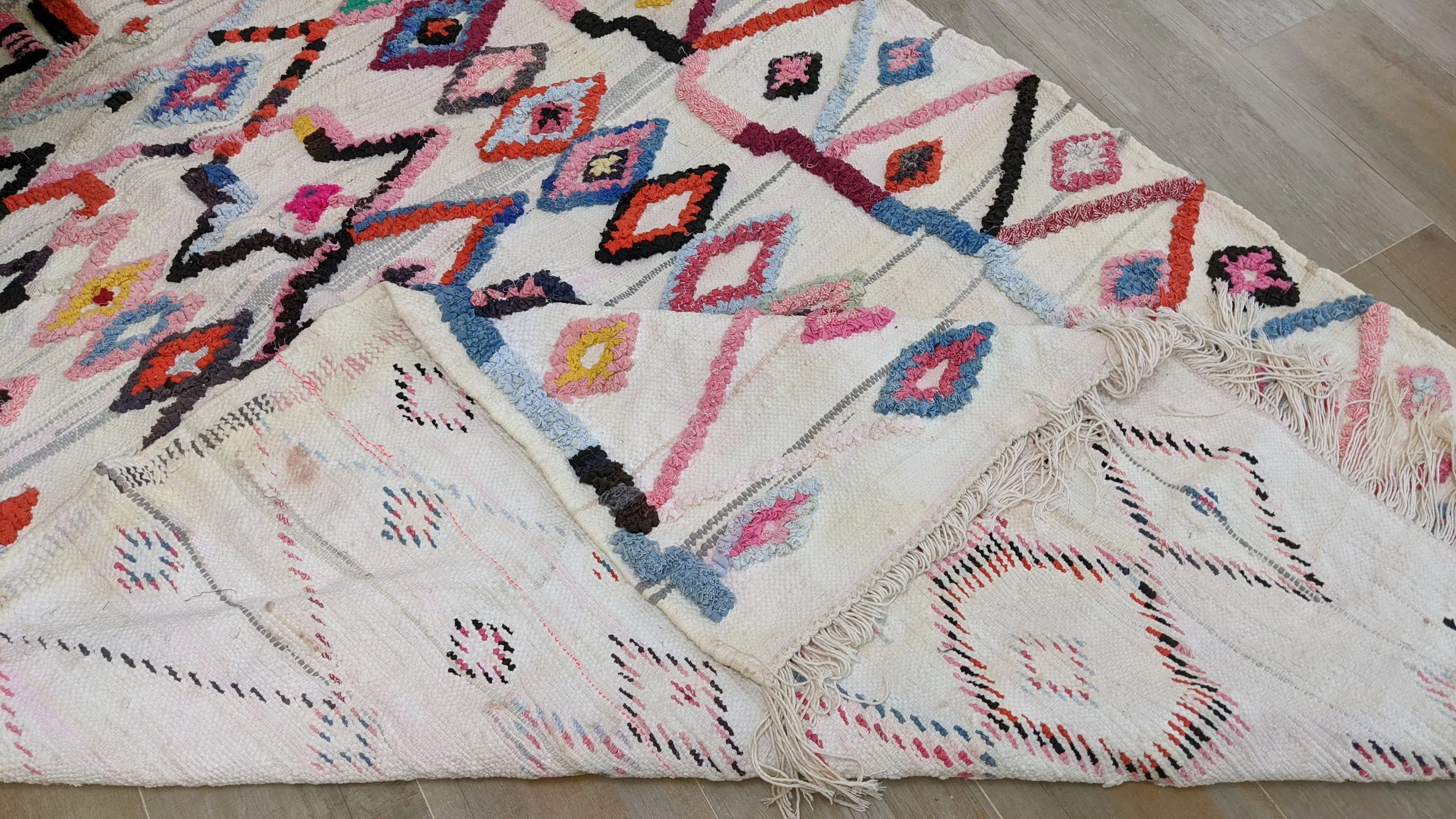 Boucherouite Rug, 215 x 140 cm || 7.05 x 4.59 feet - Image 7