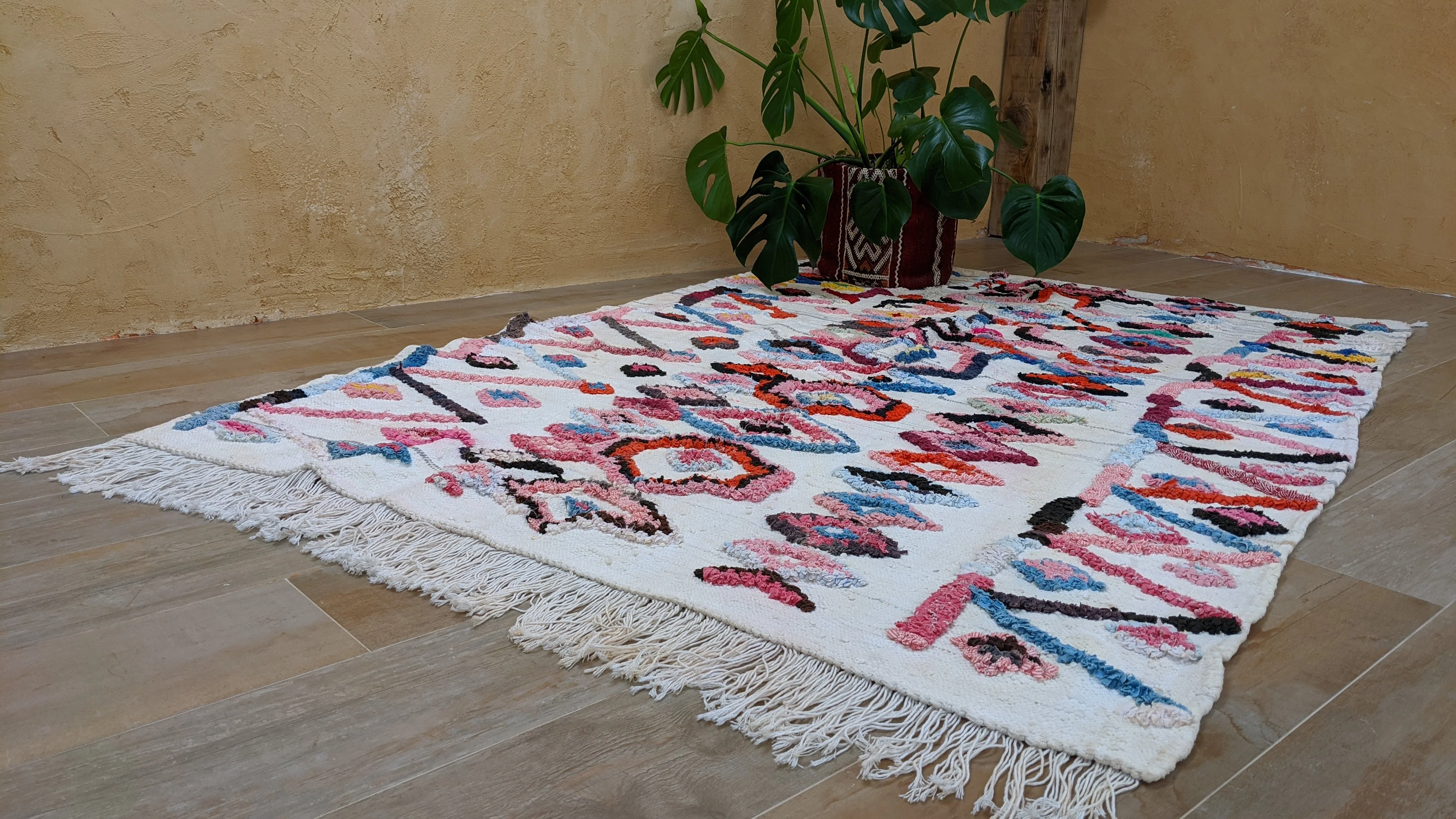 Boucherouite Rug, 215 x 140 cm || 7.05 x 4.59 feet - Image 8
