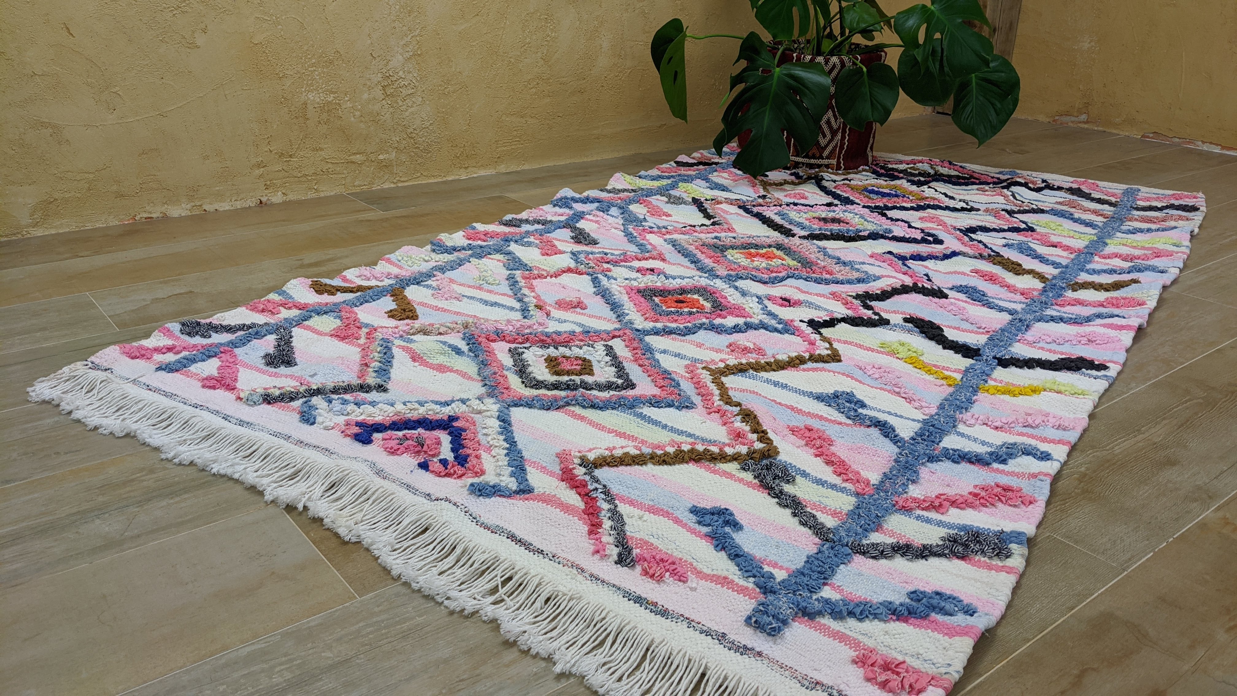 Boucherouite Rug, 220 x 115 cm || 7.22 x 3.77 feet - Image 7