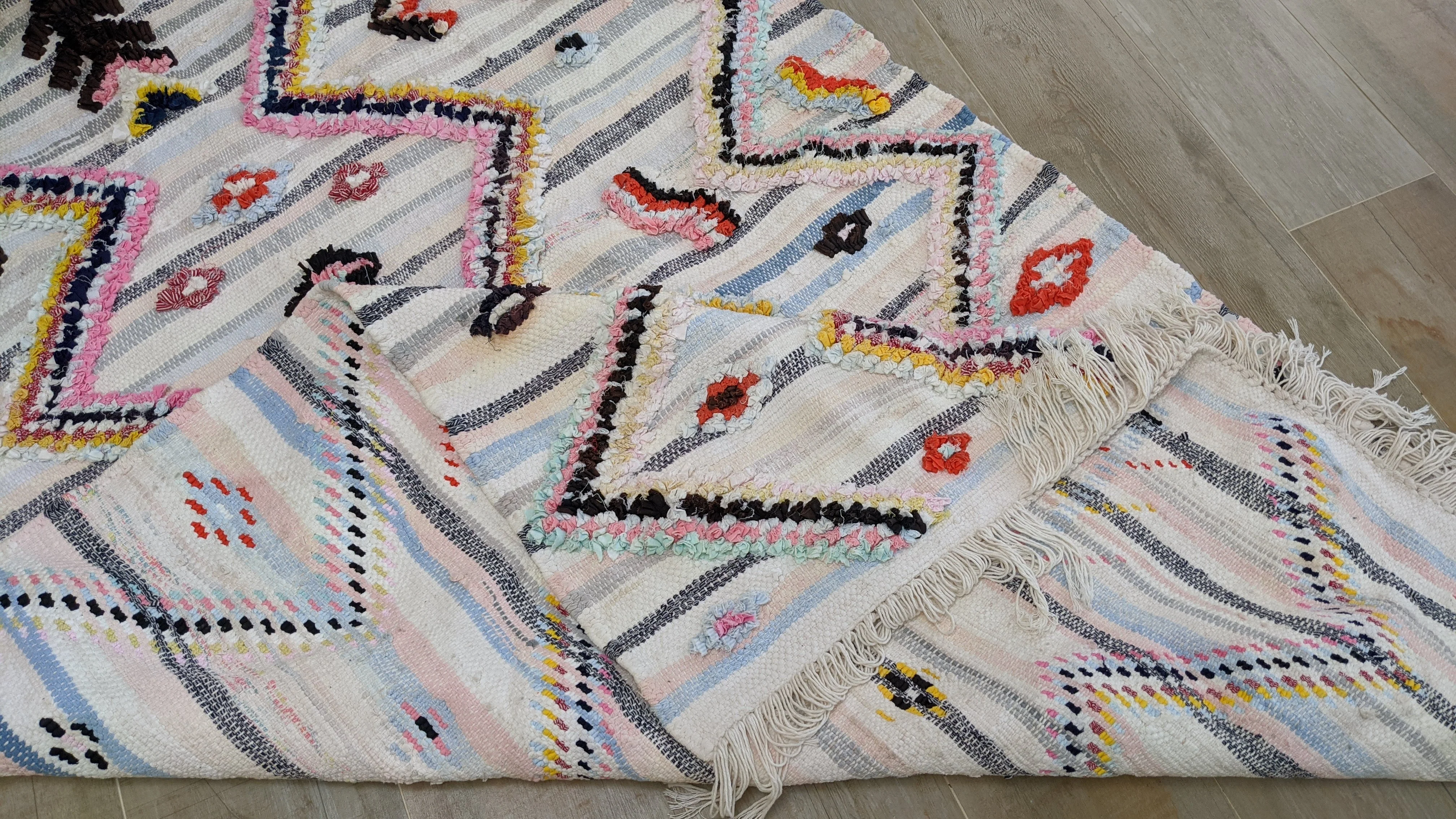 Boucherouite Rug, 220 x 125 cm || 7.22 x 4.1 feet - Image 6