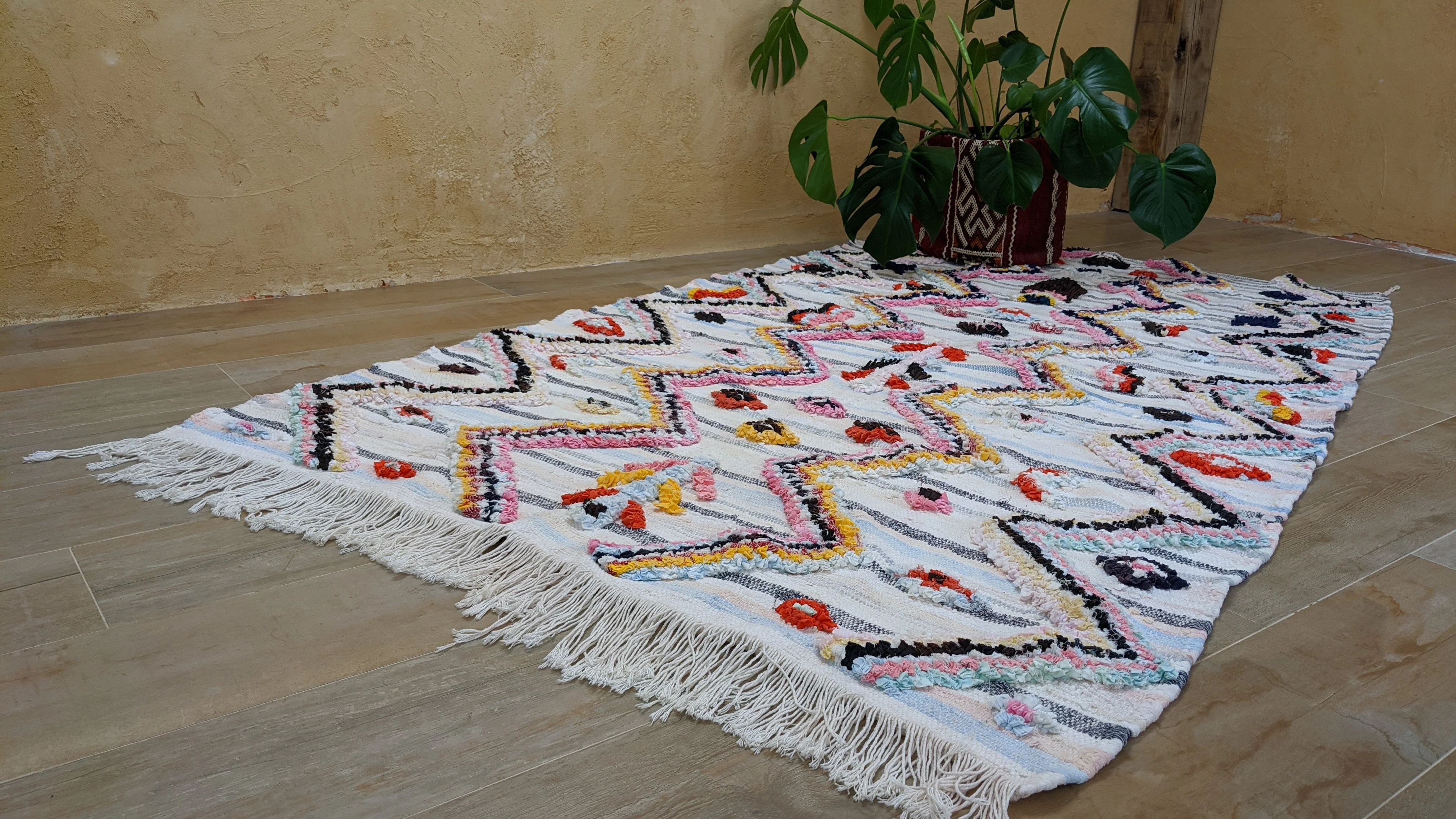 Boucherouite Rug, 220 x 125 cm || 7.22 x 4.1 feet - Image 7