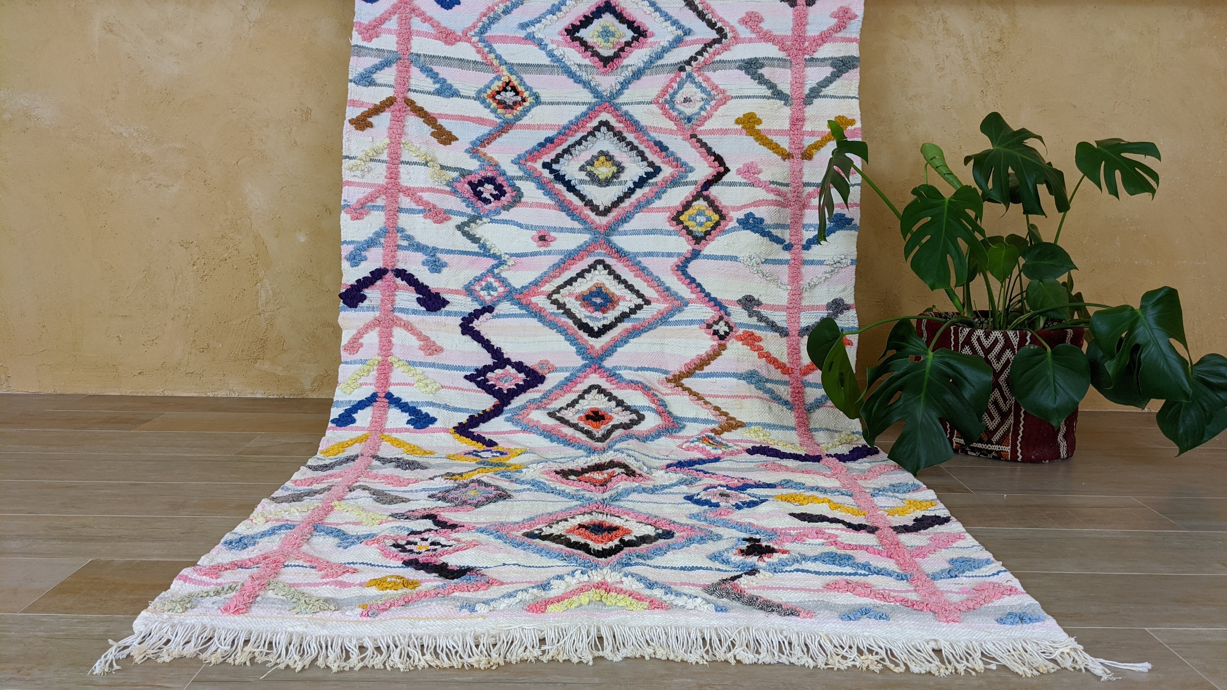 Boucherouite Rug, 225 x 125 cm || 7.38 x 4.1 feet