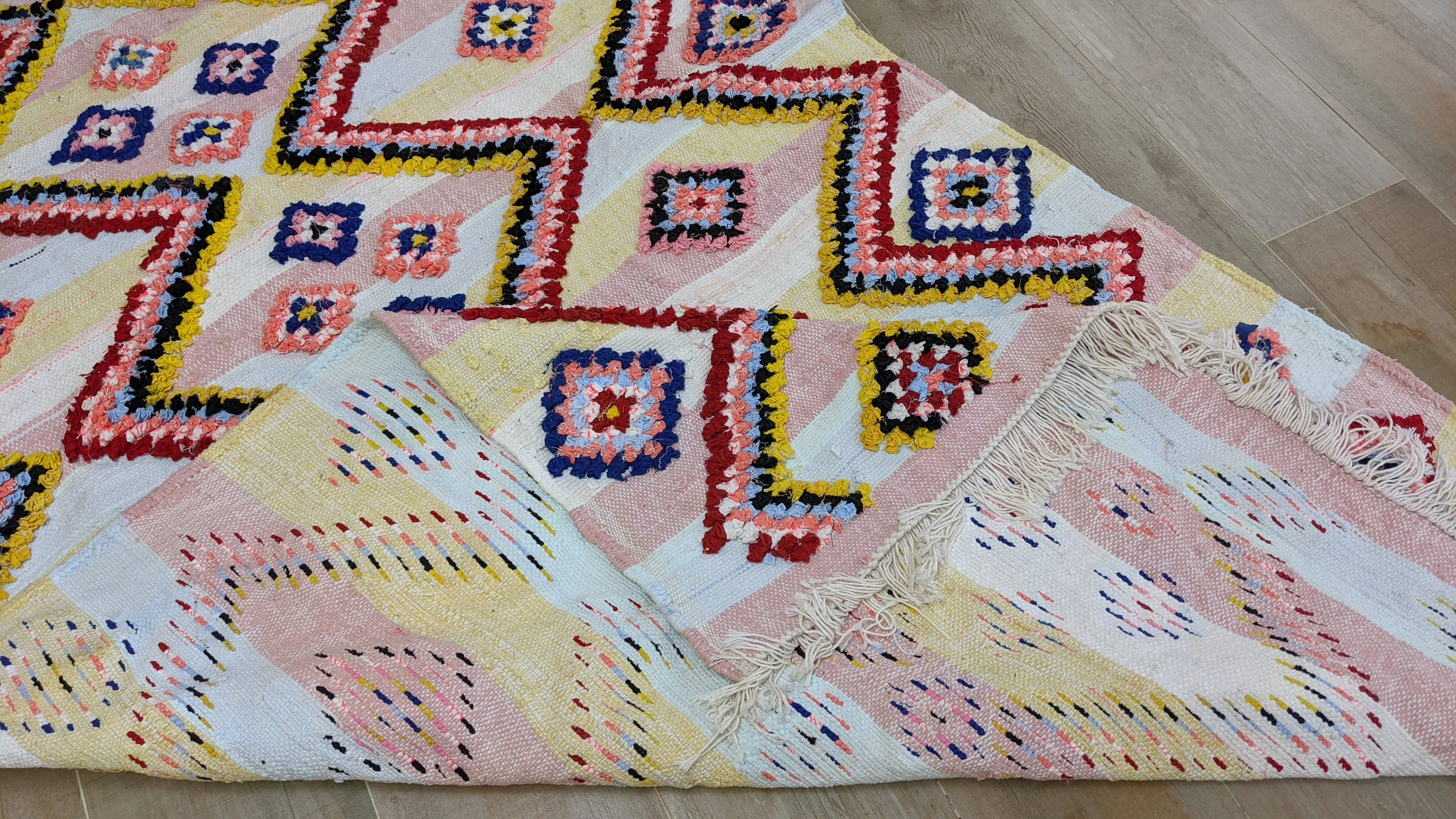 Boucherouite Rug, 225 x 127 cm || 7.38 x 4.17 feet - Image 6