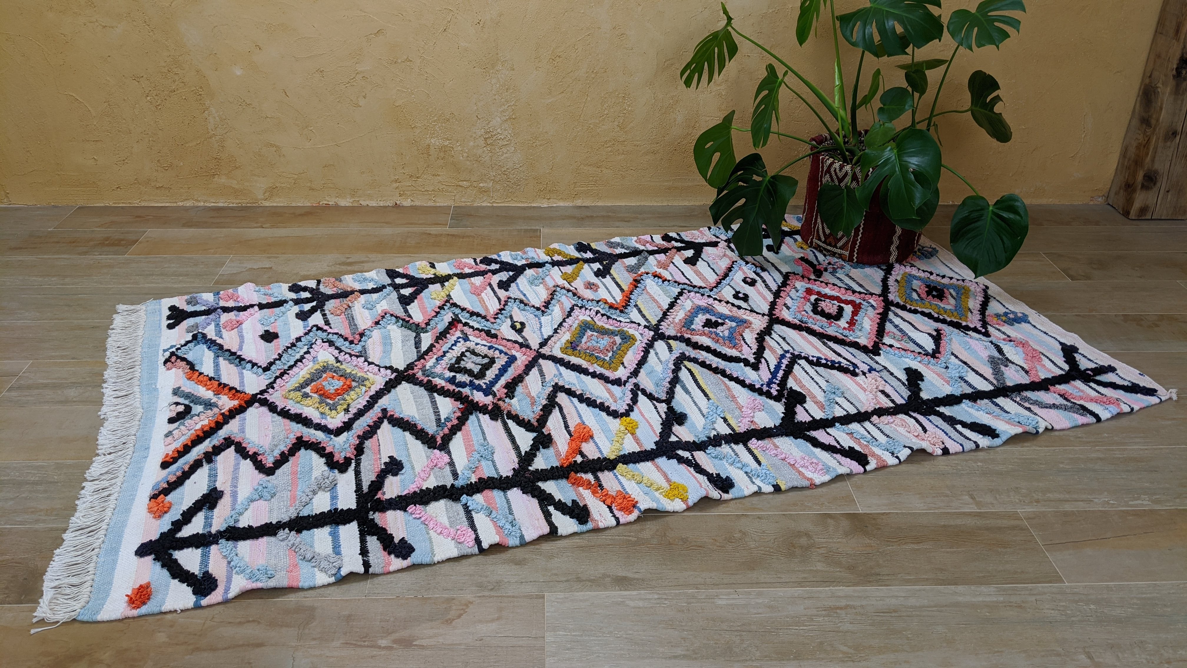 Boucherouite Rug, 230 x 120 cm || 7.55 x 3.94 feet - Image 3