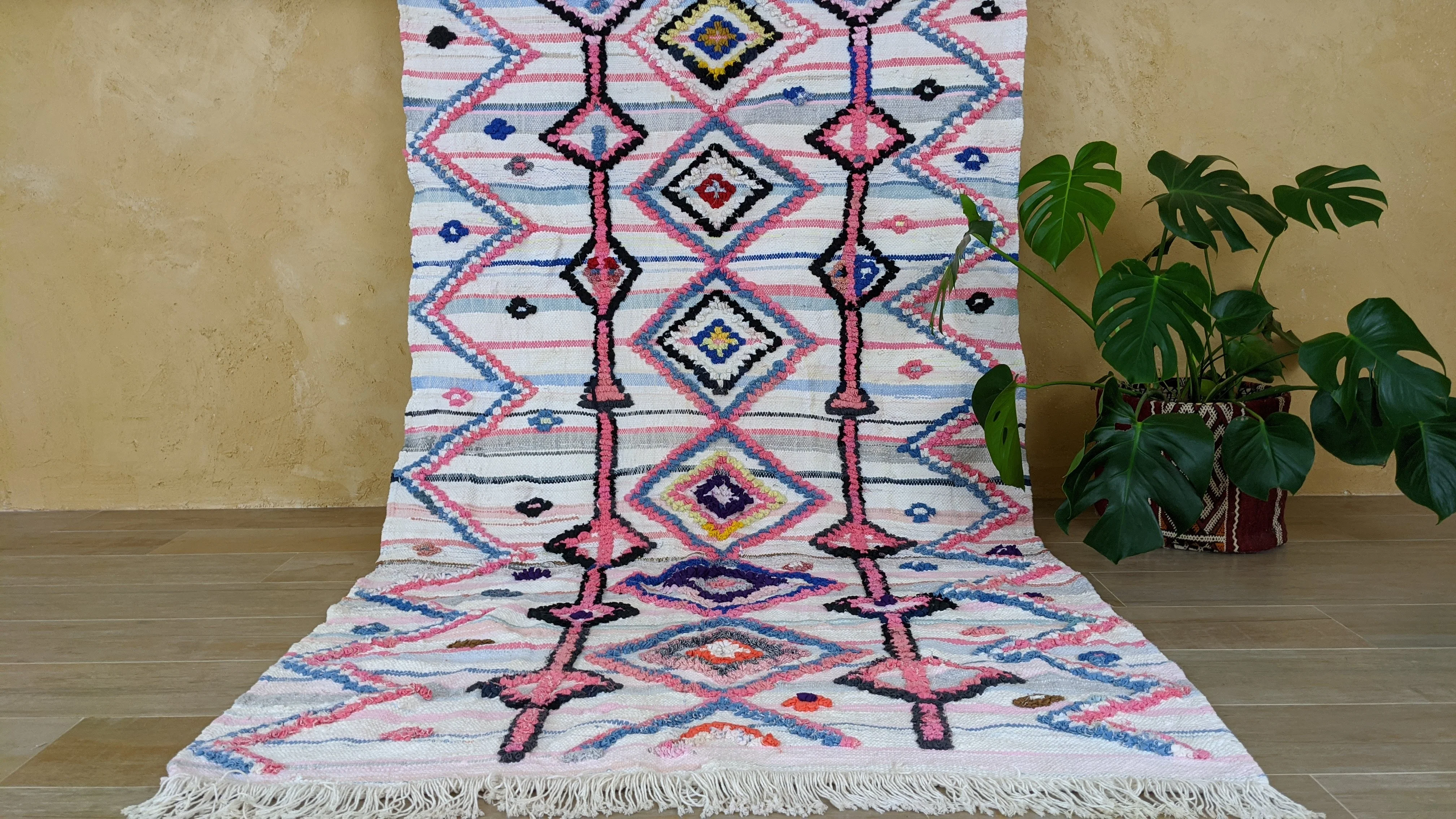 Boucherouite Rug, 230 x 130 cm || 7.55 x 4.27 feet