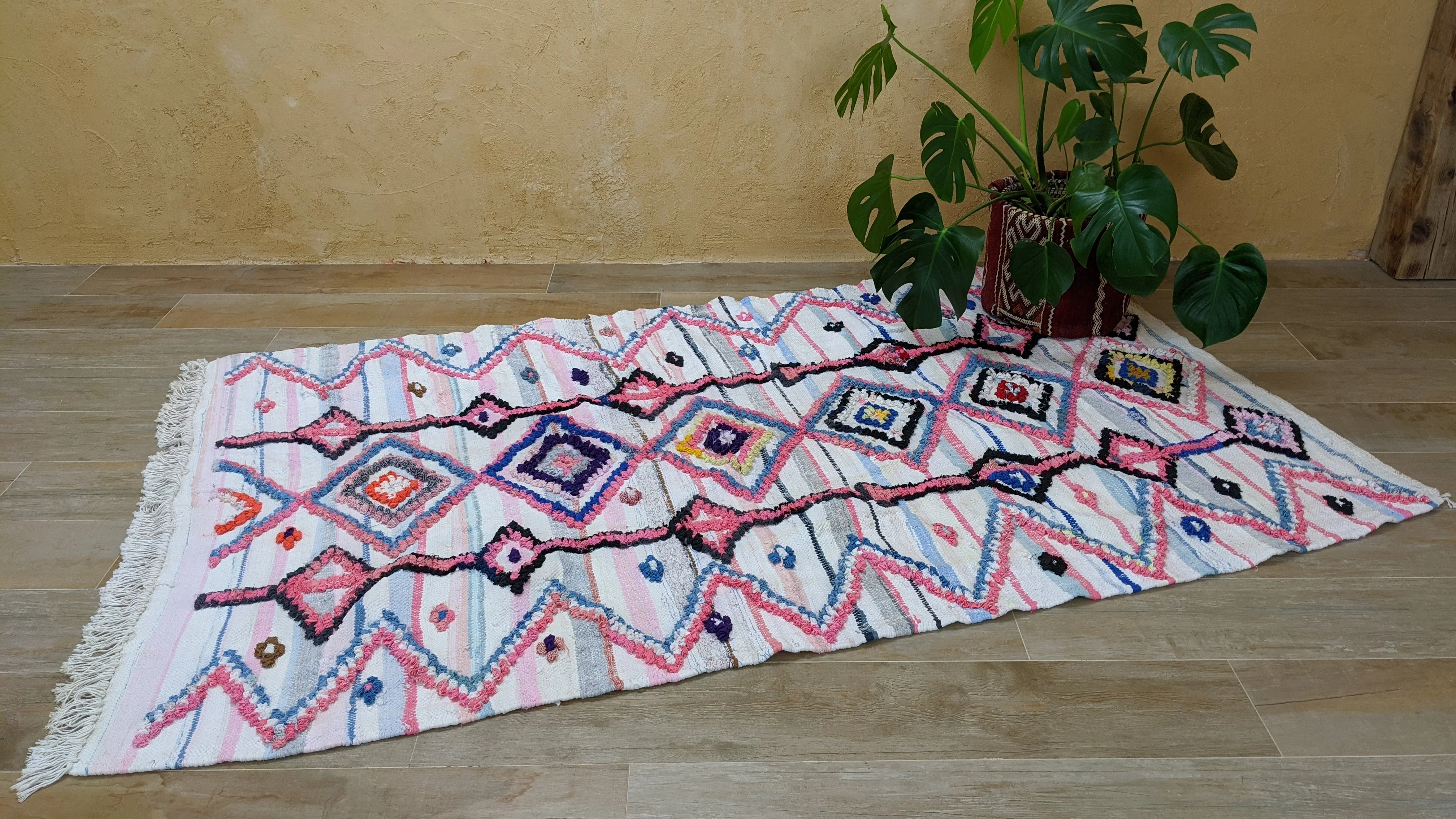 Boucherouite Rug, 230 x 130 cm || 7.55 x 4.27 feet - Image 4