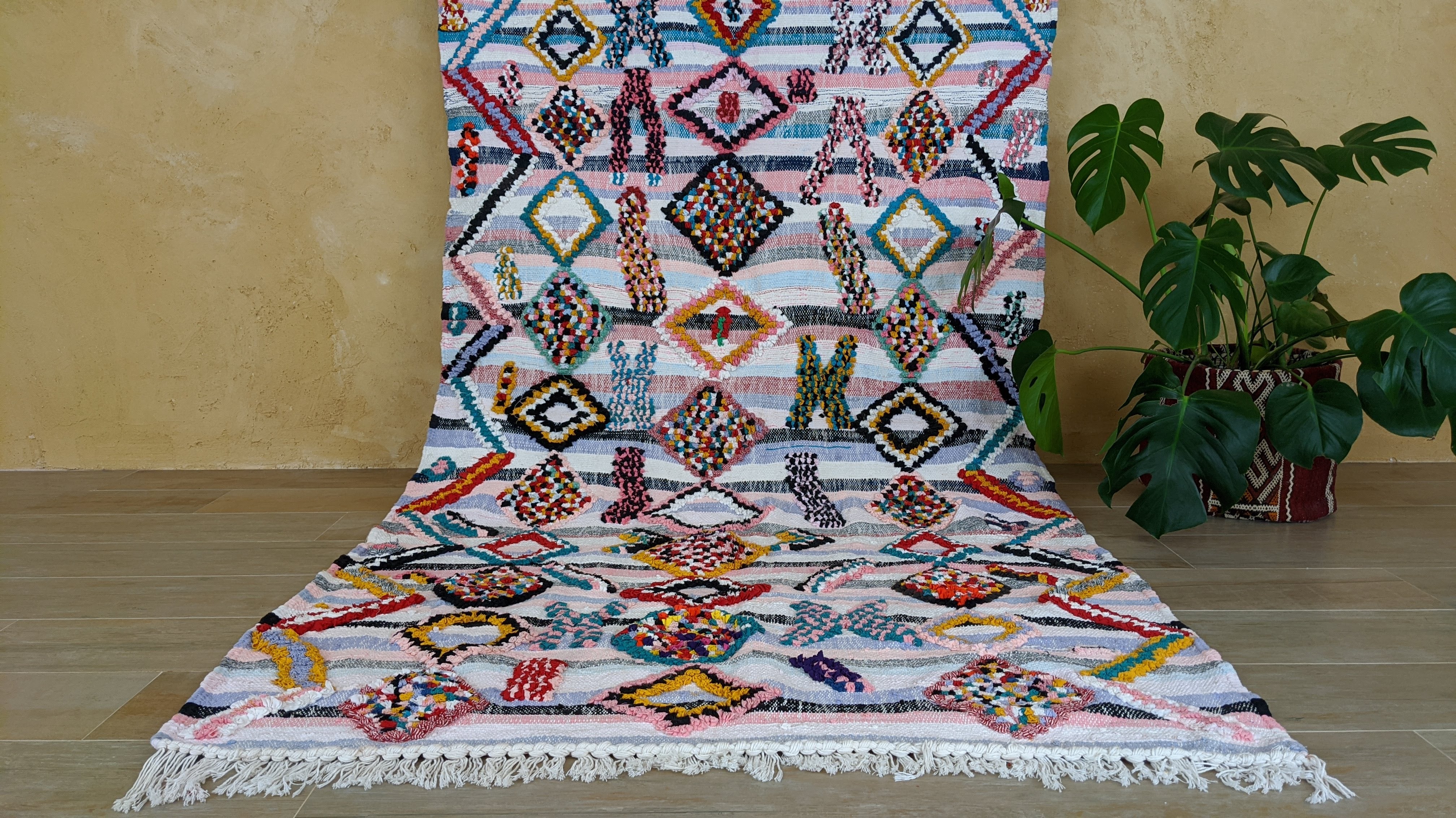 Boucherouite Rug, 230 x 130 cm || 7.55 x 4.27 feet