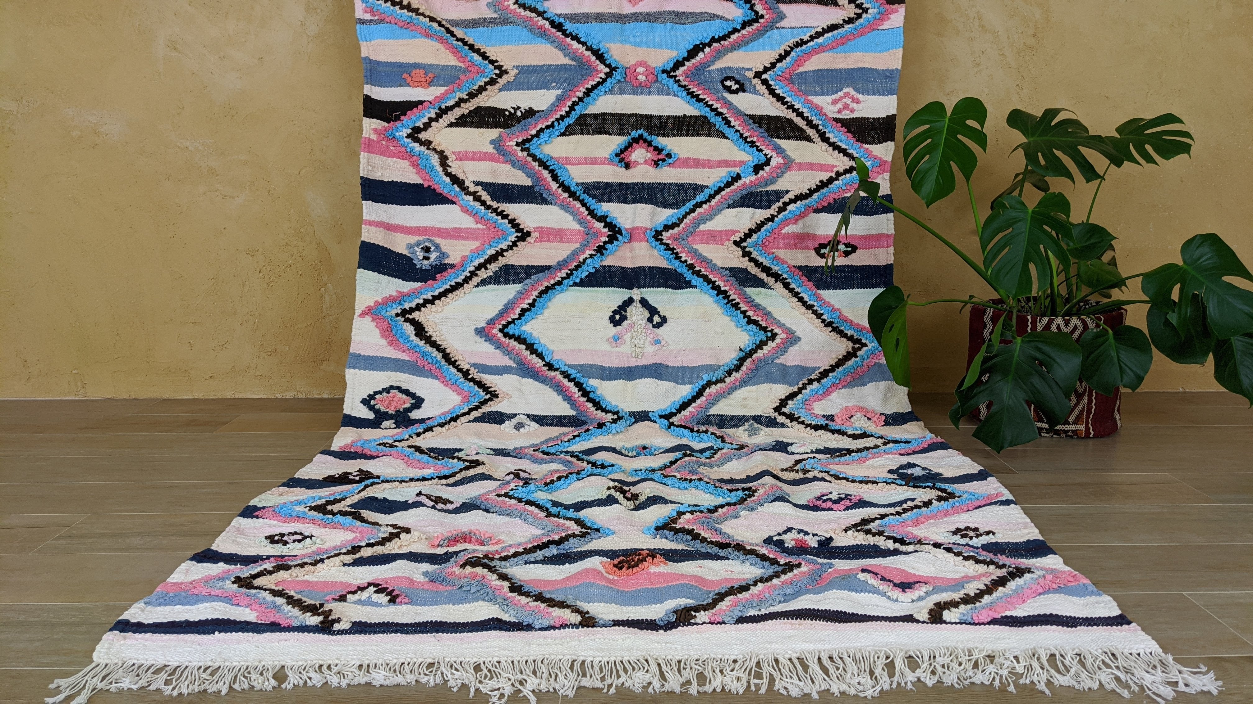 Boucherouite Rug, 240 x 140 cm || 7.87 x 4.59 feet