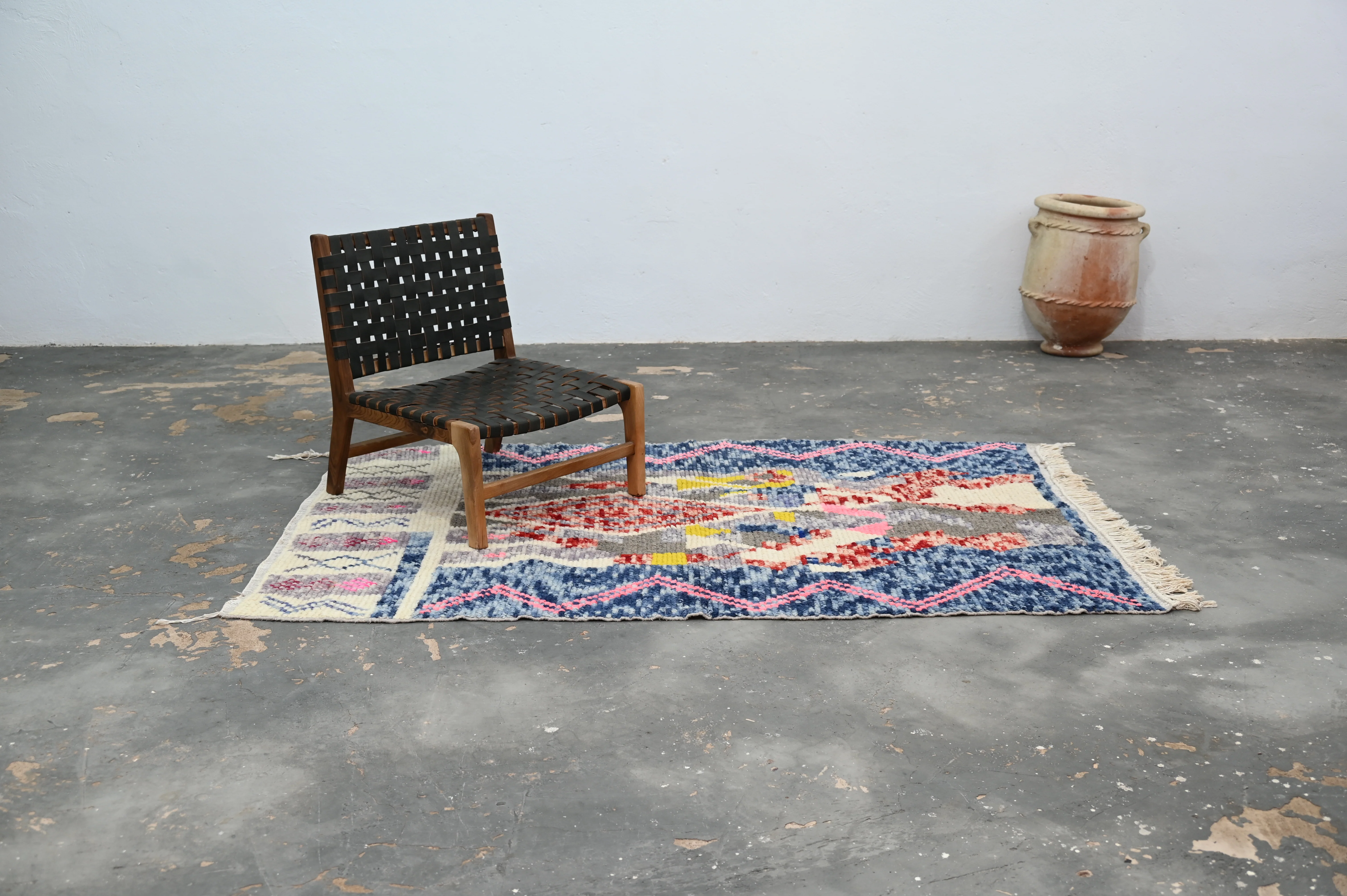 Handmade Azilal Rug, 210 x 140 cm, AZO-608 - Image 3