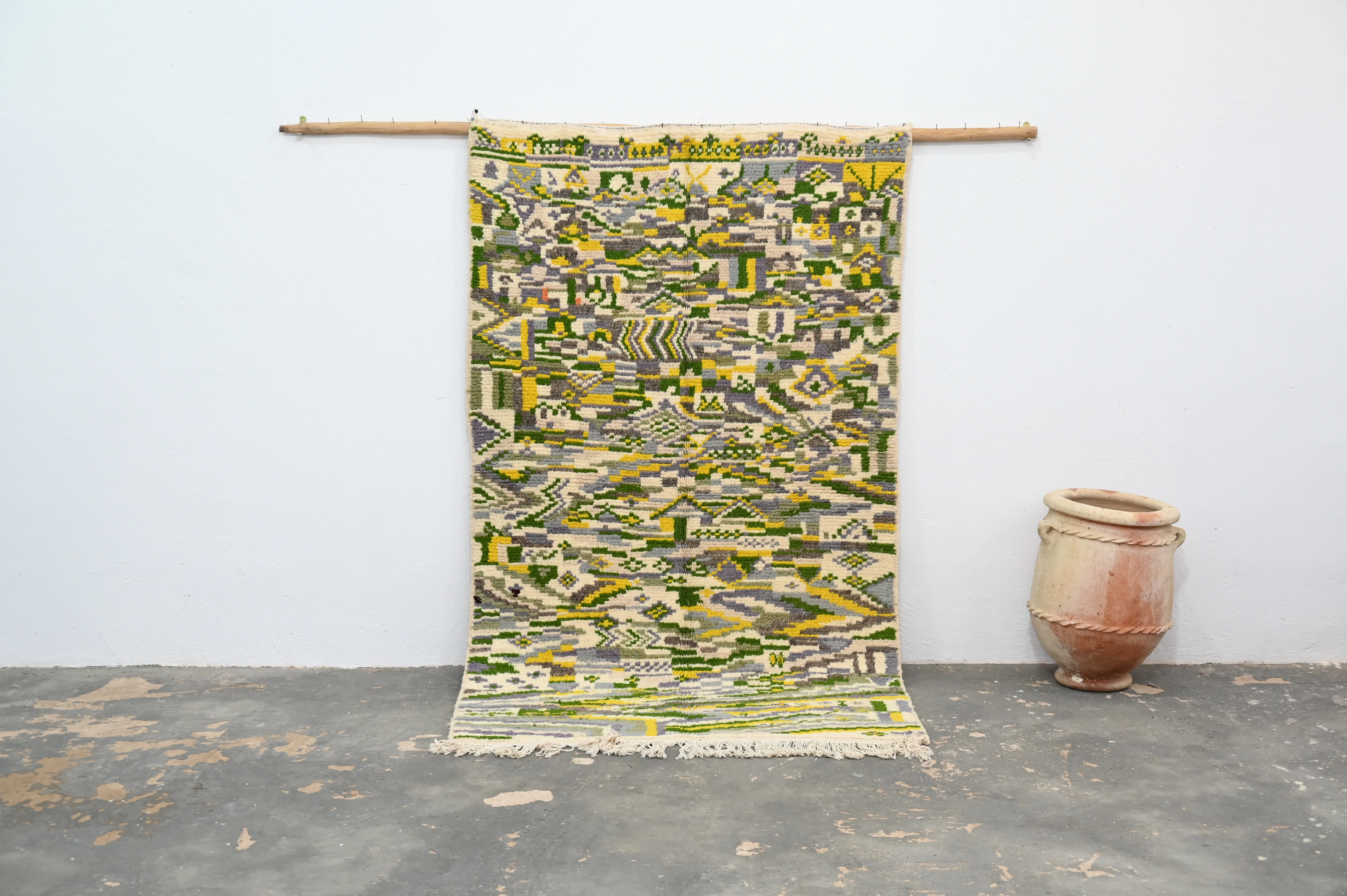 Handmade Azilal Rug, 220 x 140 cm, AZO-614