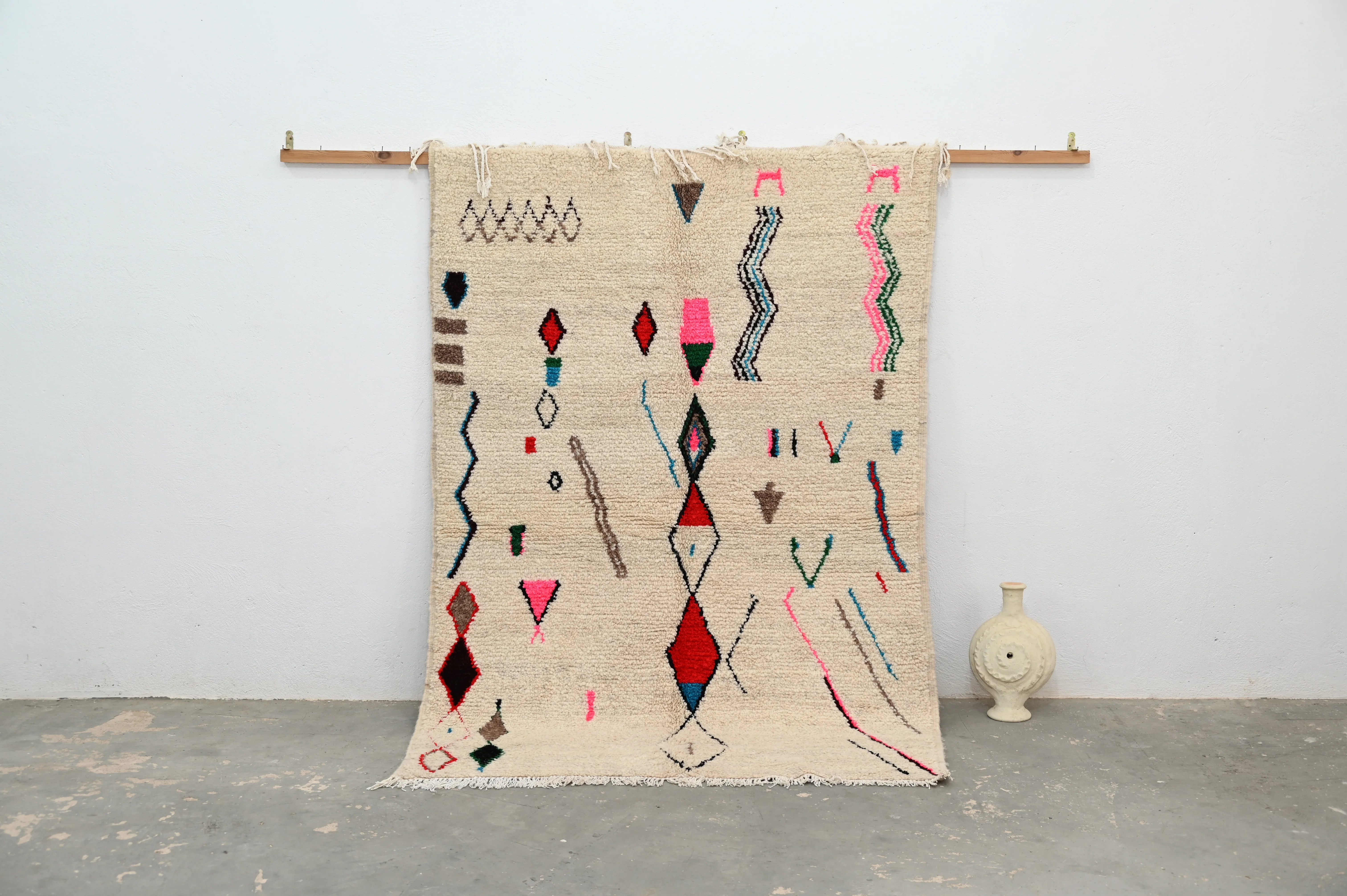 Handmade Azilal Rug, 225 x 155 cm, AZO-456