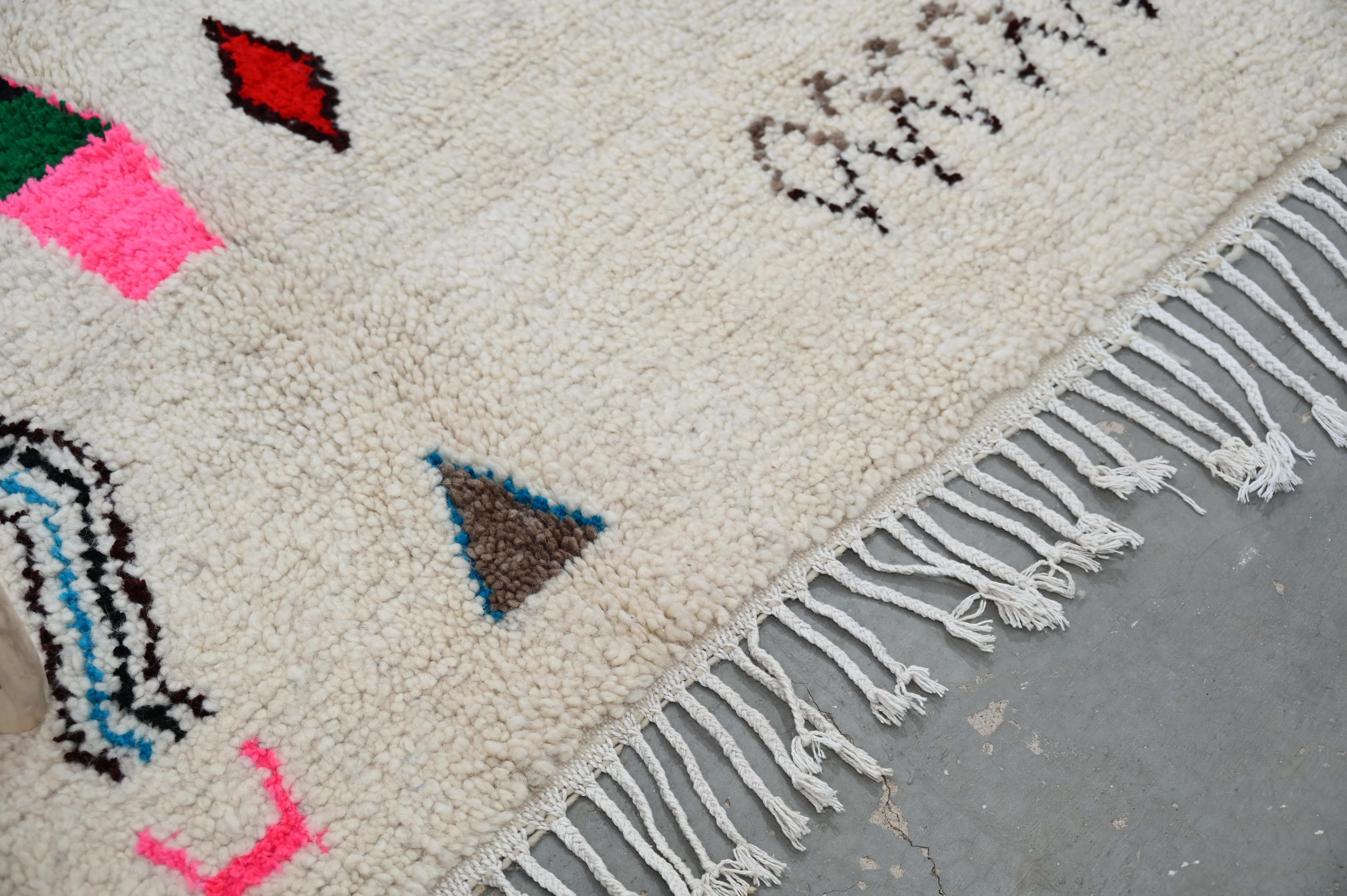 Handmade Azilal Rug, 225 x 155 cm, AZO-456 - Image 5