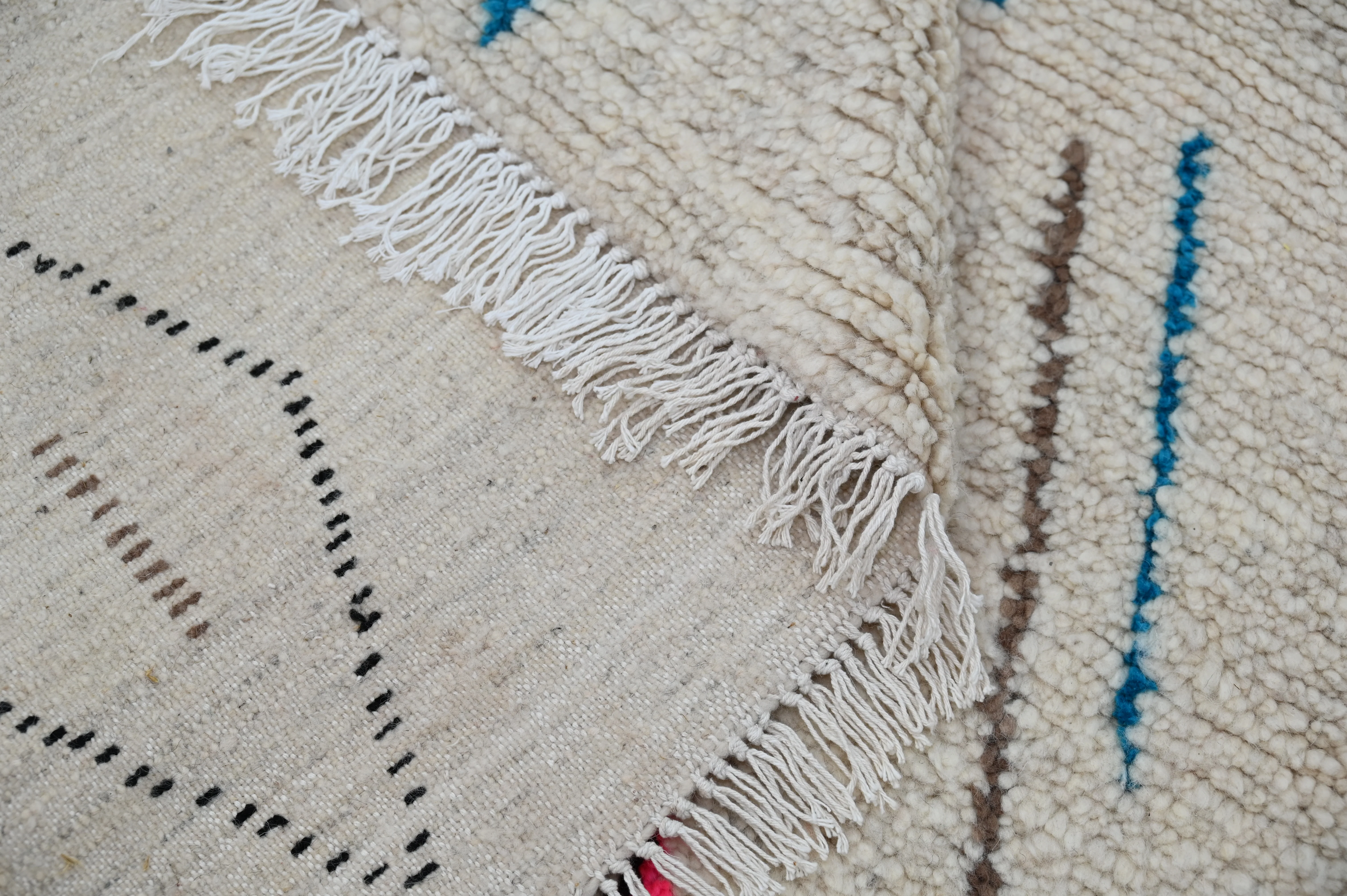 Handmade Azilal Rug, 225 x 155 cm, AZO-456 - Image 6