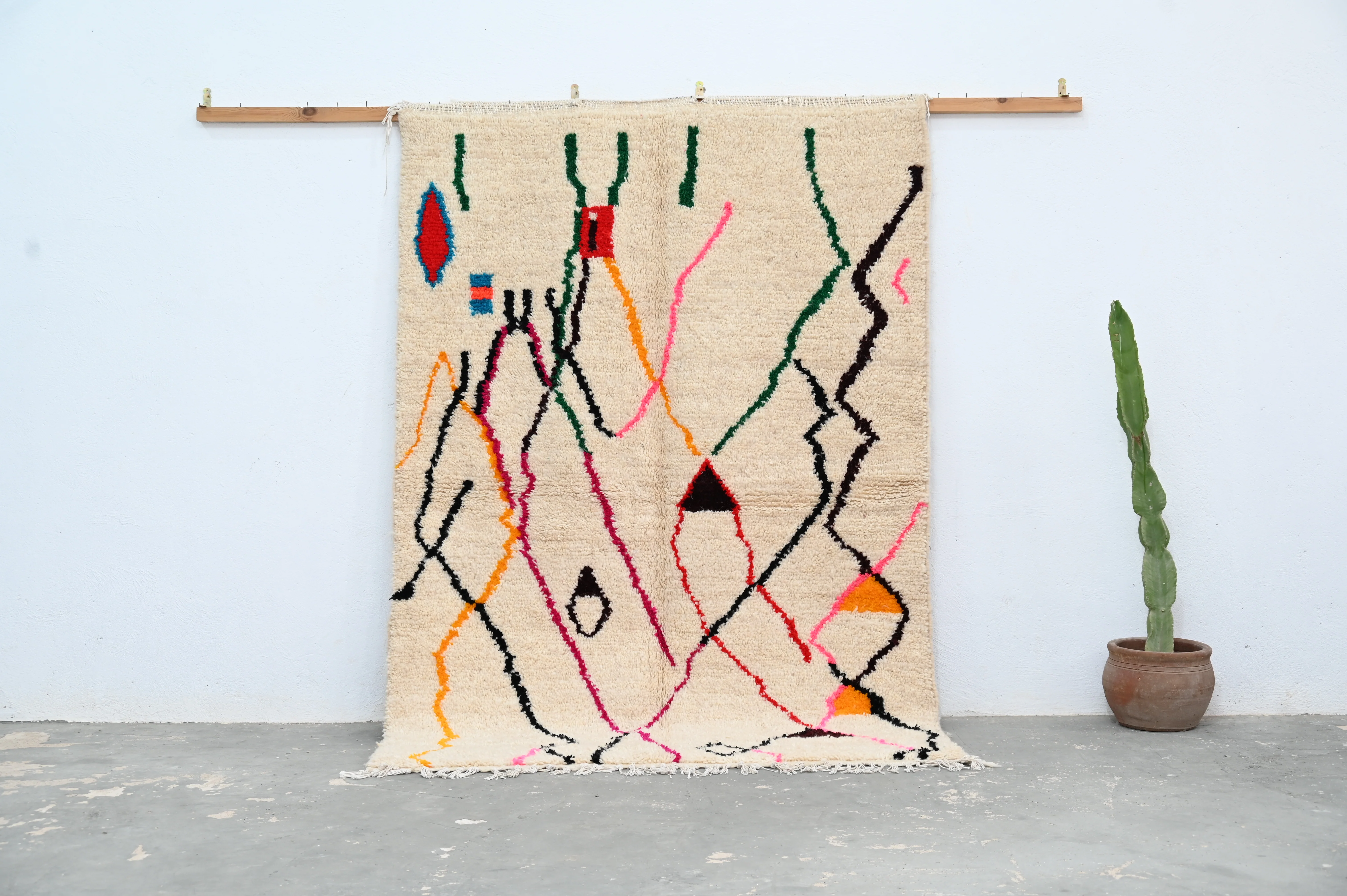 Handmade Azilal Rug, 230 x 150 cm, AZO-486