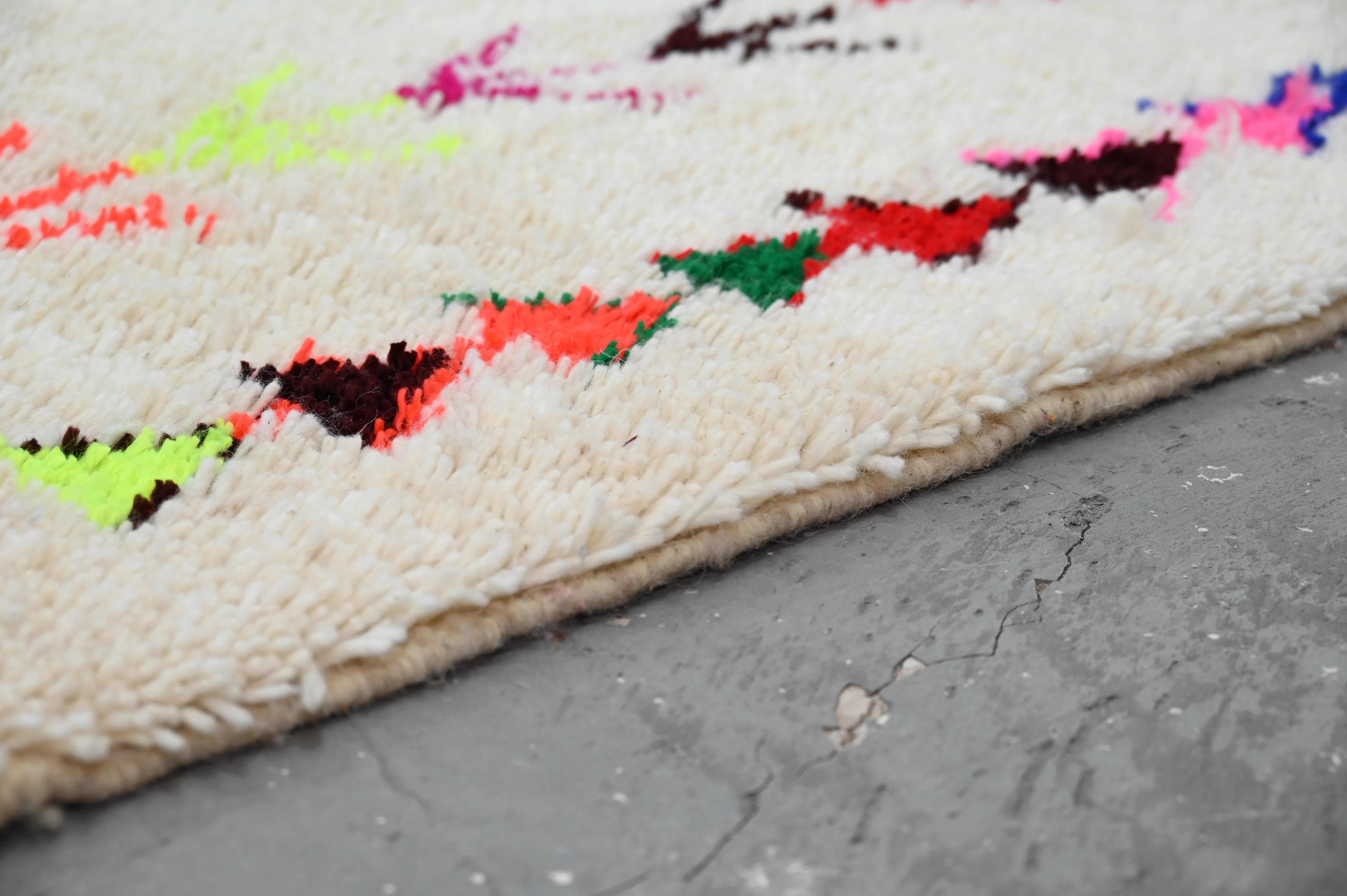 Handmade Azilal Rug, 231 x 150 cm, AZO-419 - Image 4