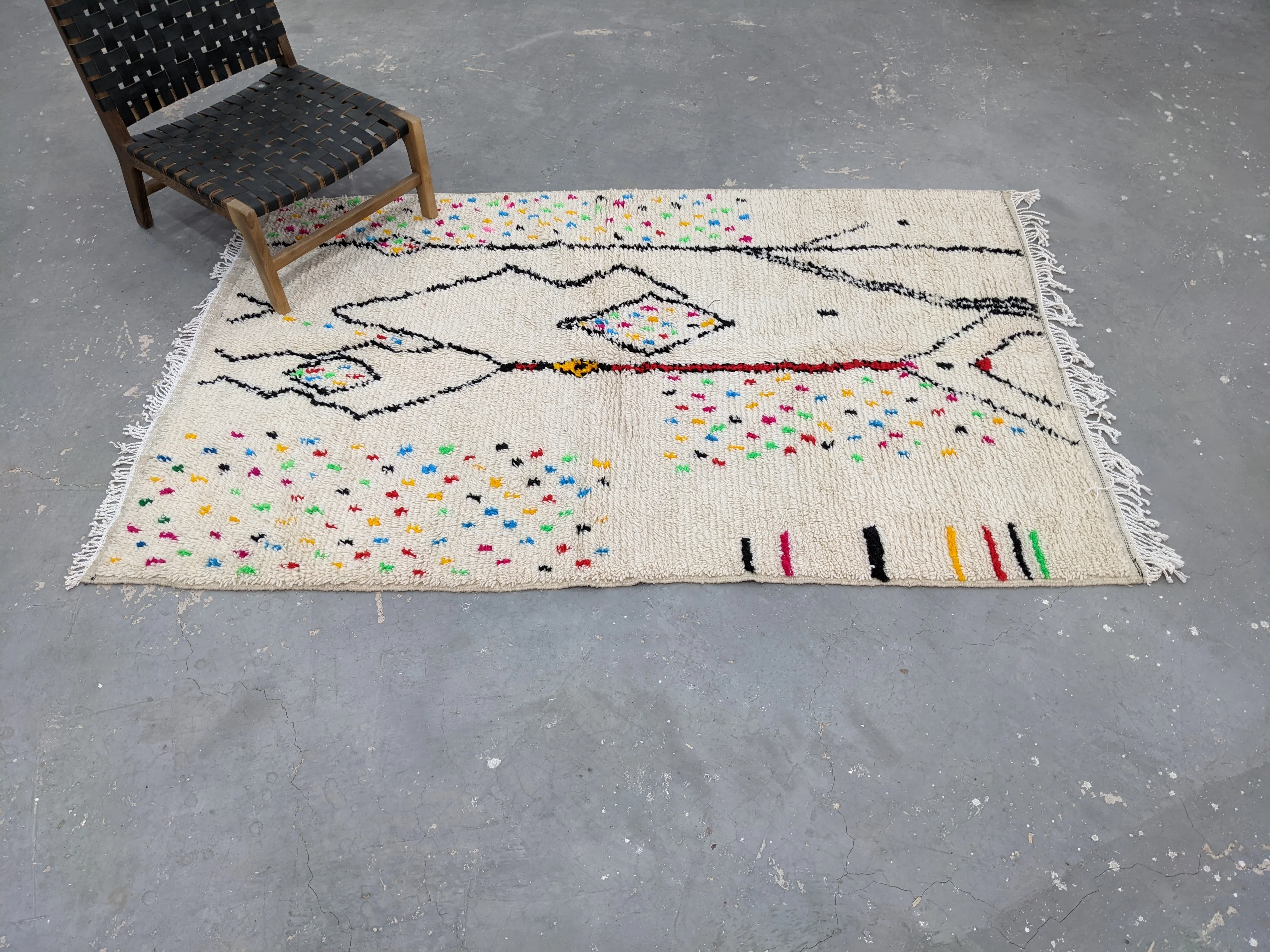 Handmade Azilal Rug, 234 x 147 cm, AZD-410 - Image 4