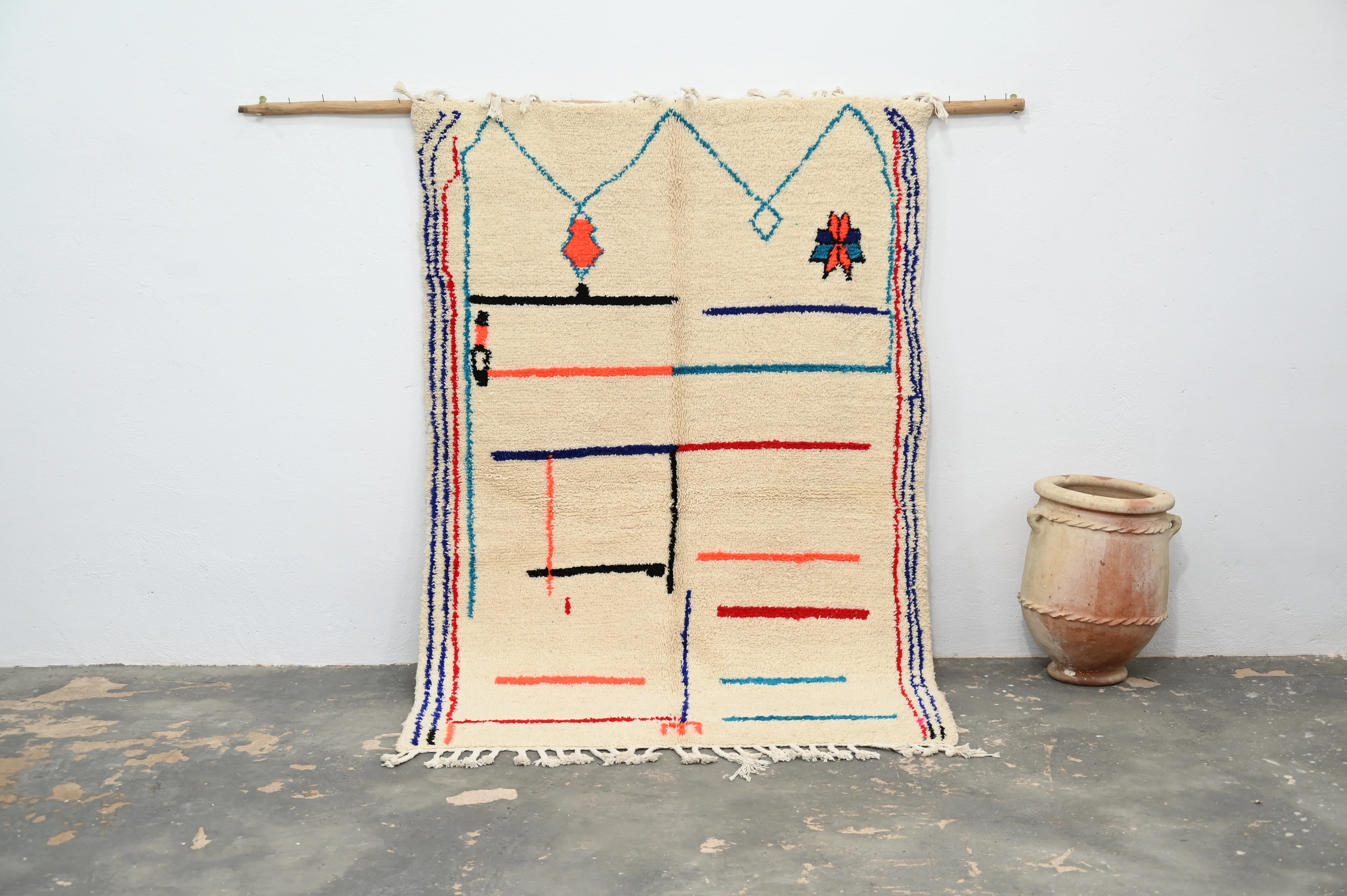 Handmade Azilal Rug, 235 x 160 cm, AZO-625