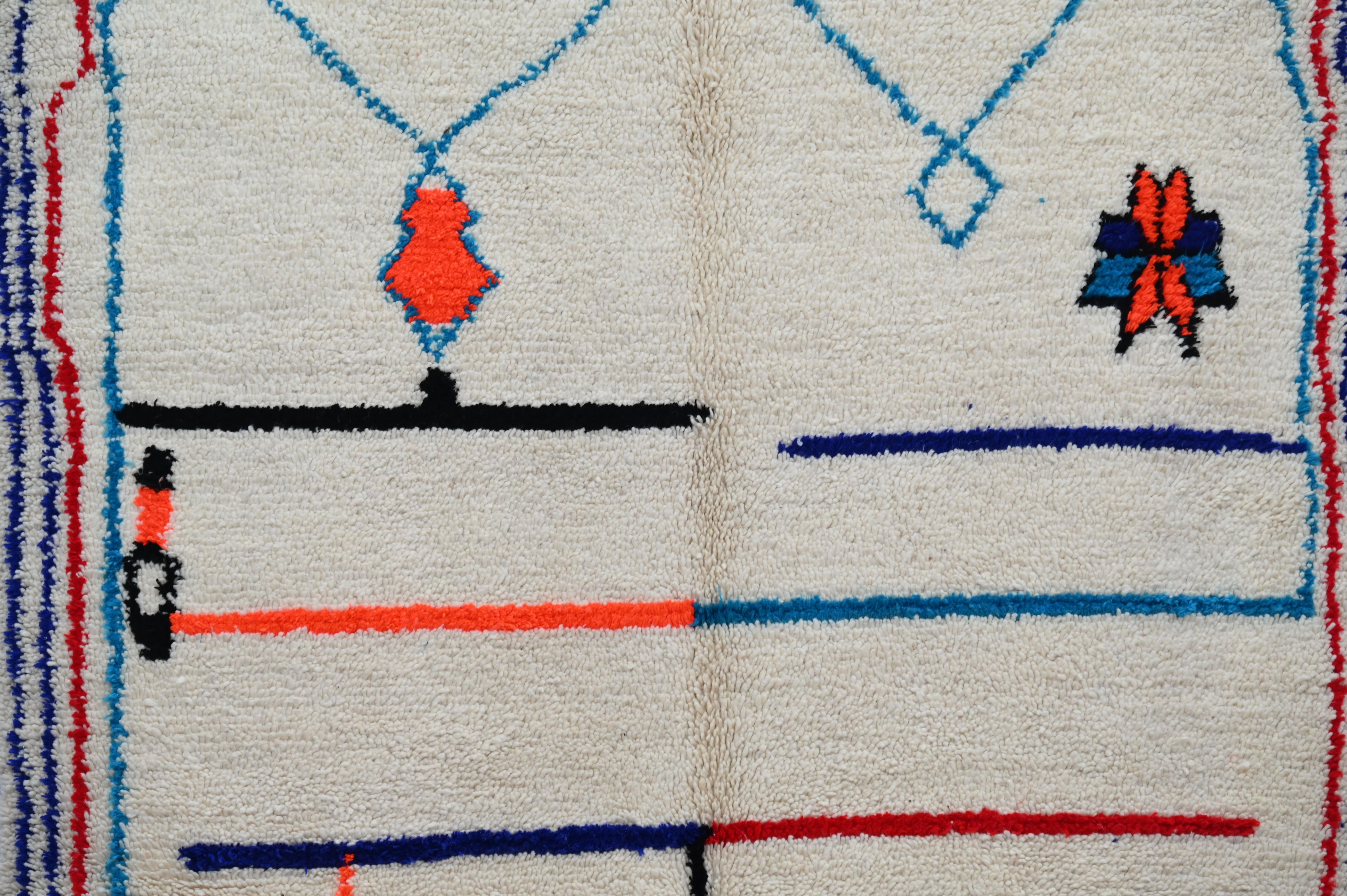 Handmade Azilal Rug, 235 x 160 cm, AZO-625 - Image 6