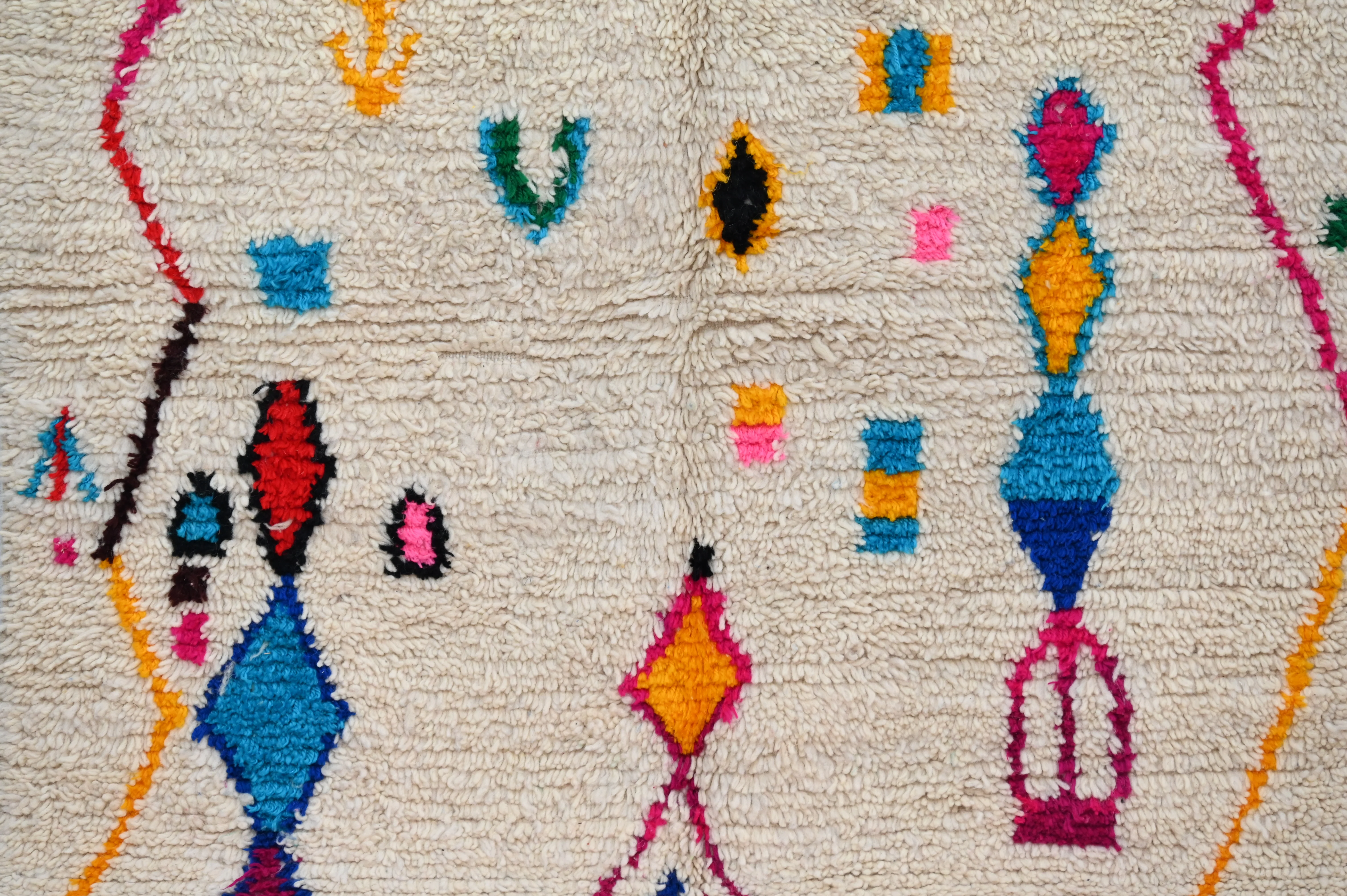 Handmade Azilal Rug, 240 x 135 cm, AZO-494 - Image 4
