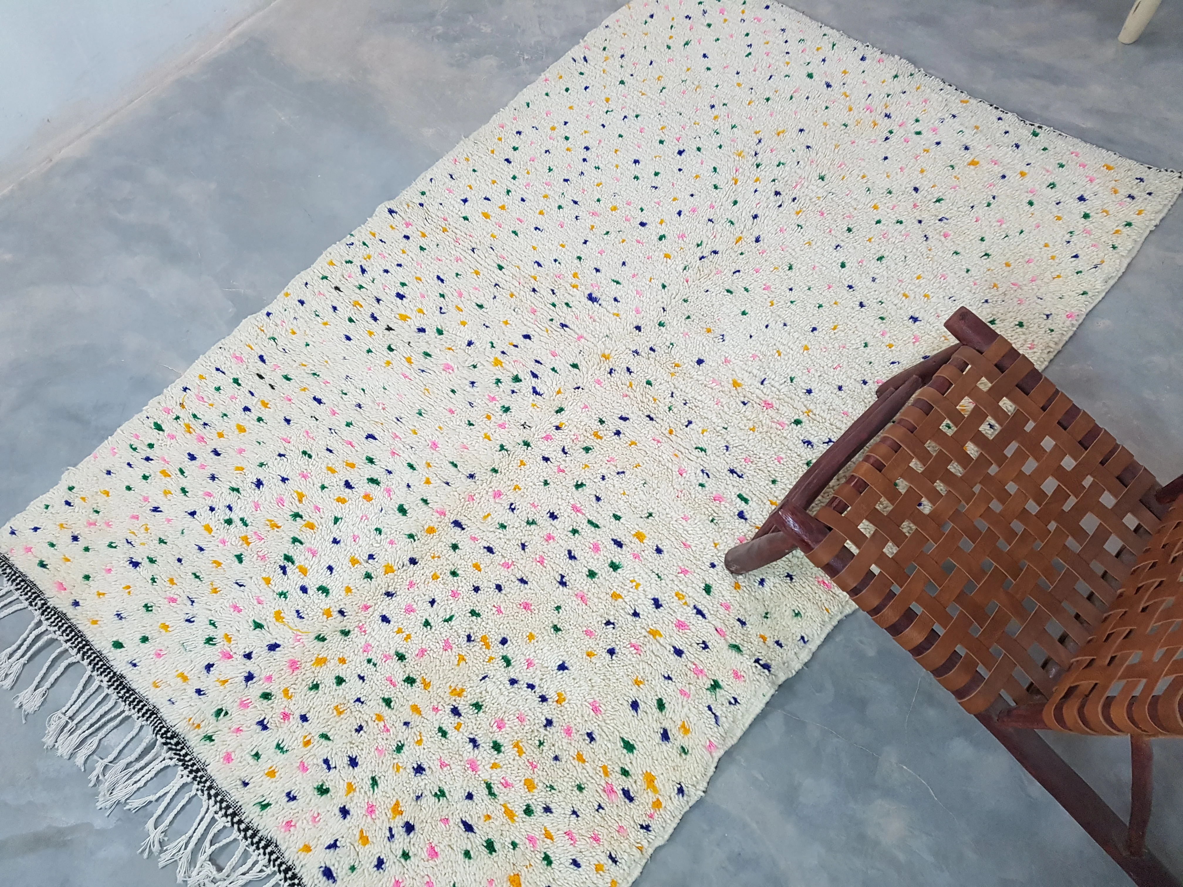 Handmade Azilal Rug, 240 x 150 cm || 7,87 x 4,92 feet,  AZ-136 - Image 6