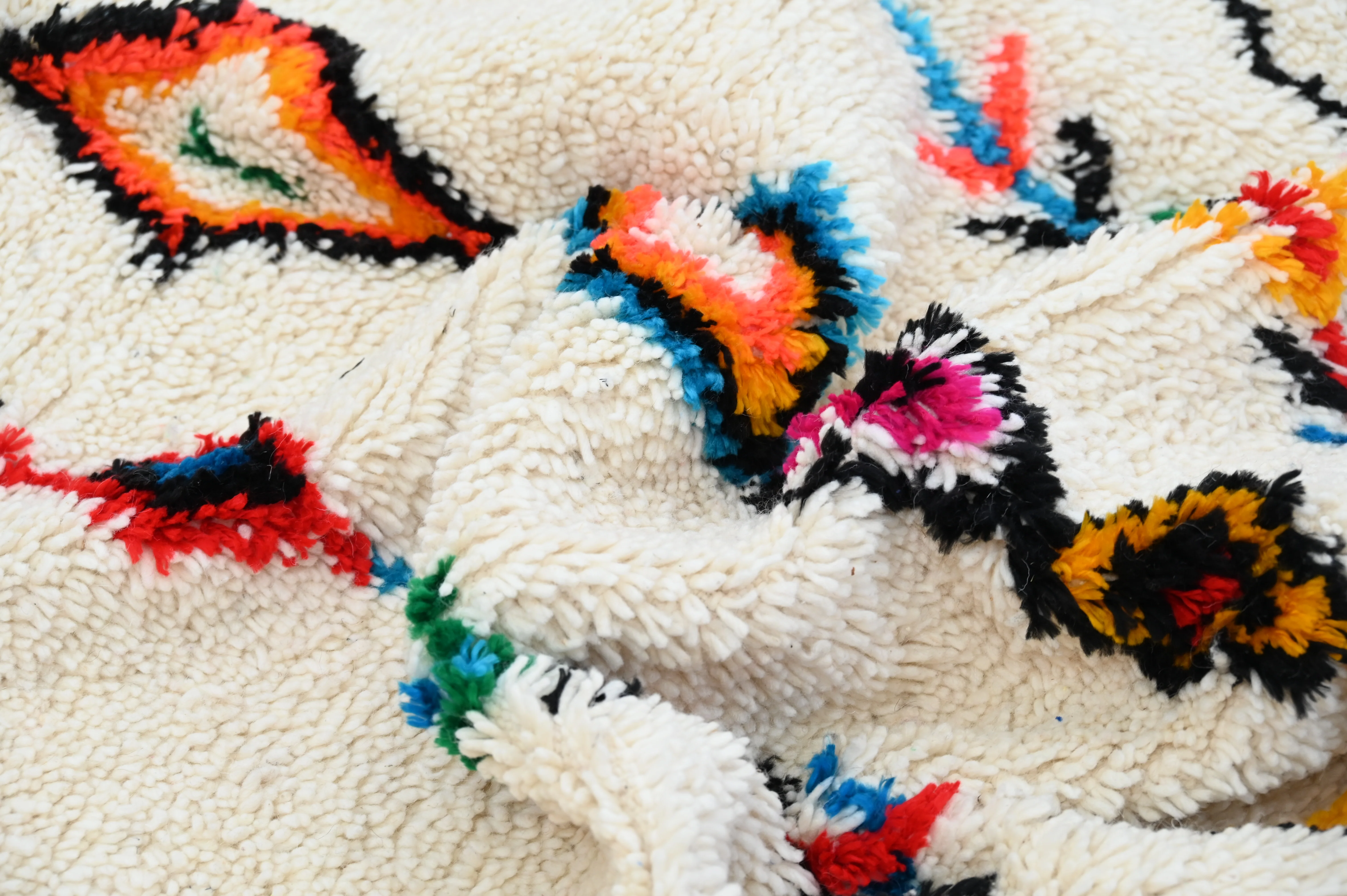 Handmade Azilal Rug, 240 x 150 cm, AZO-511 - Image 2