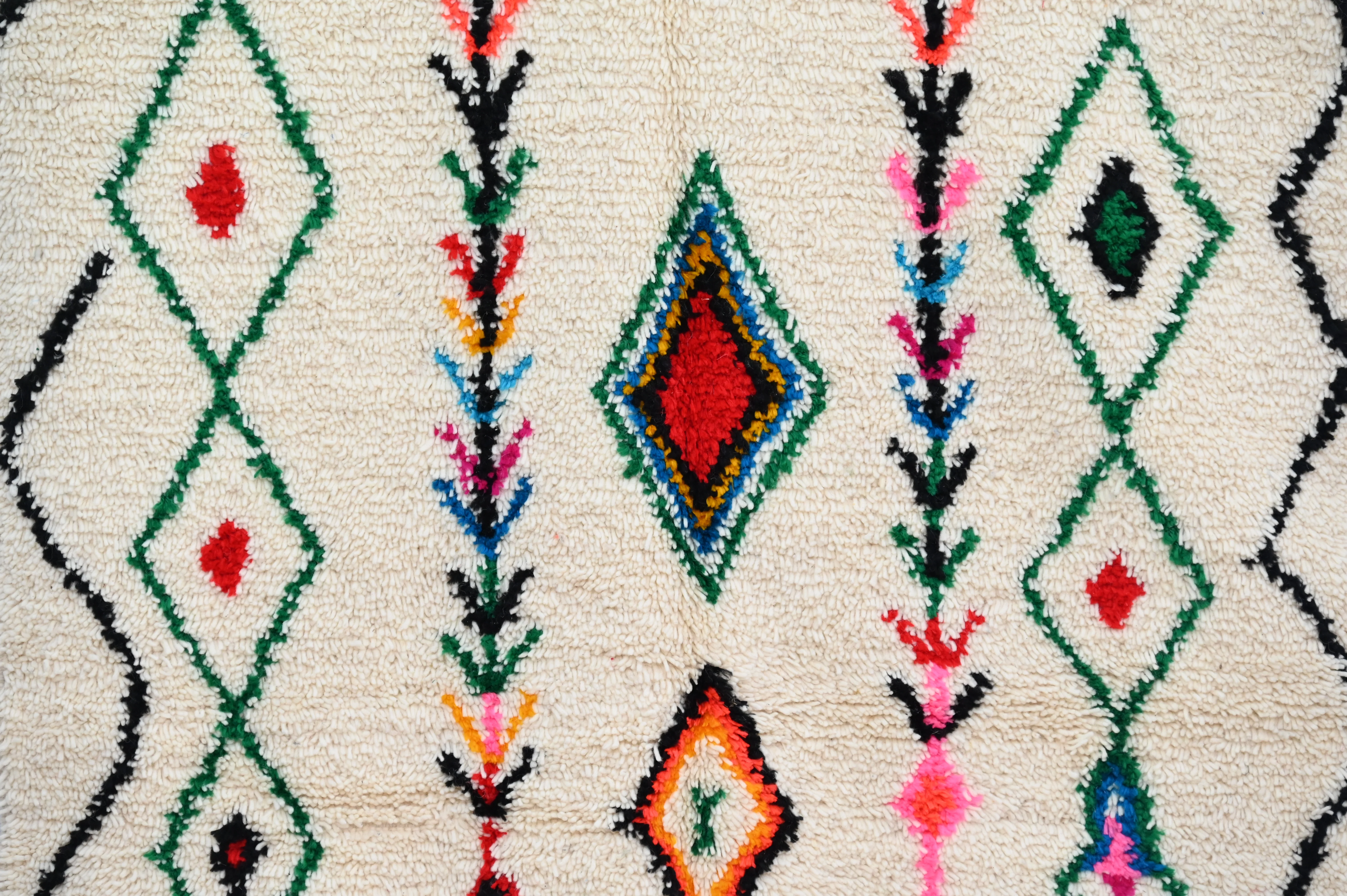 Handmade Azilal Rug, 240 x 150 cm, AZO-511 - Image 3
