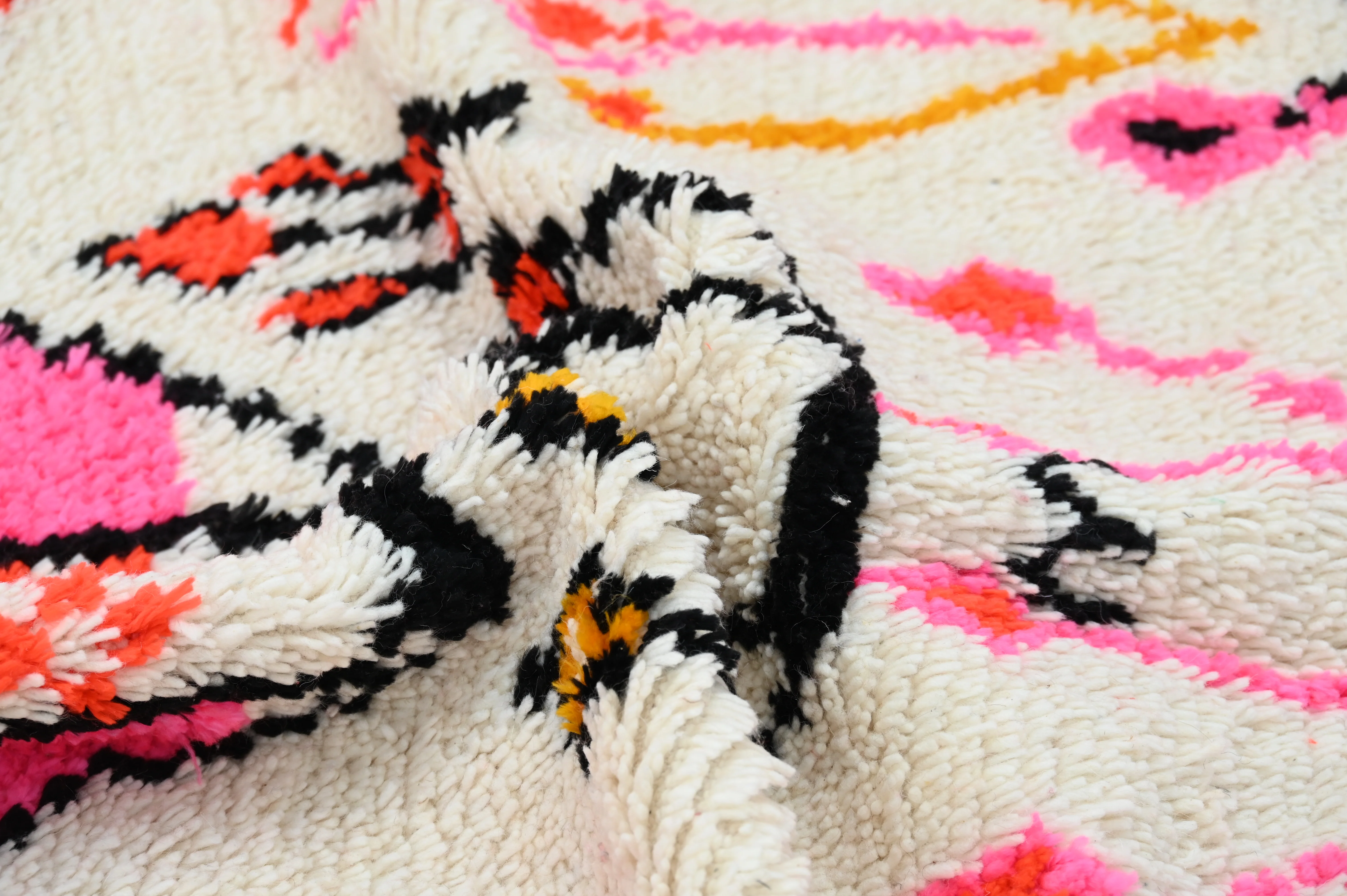 Handmade Azilal Rug, 245 x 141 cm, AZO-488 - Image 3