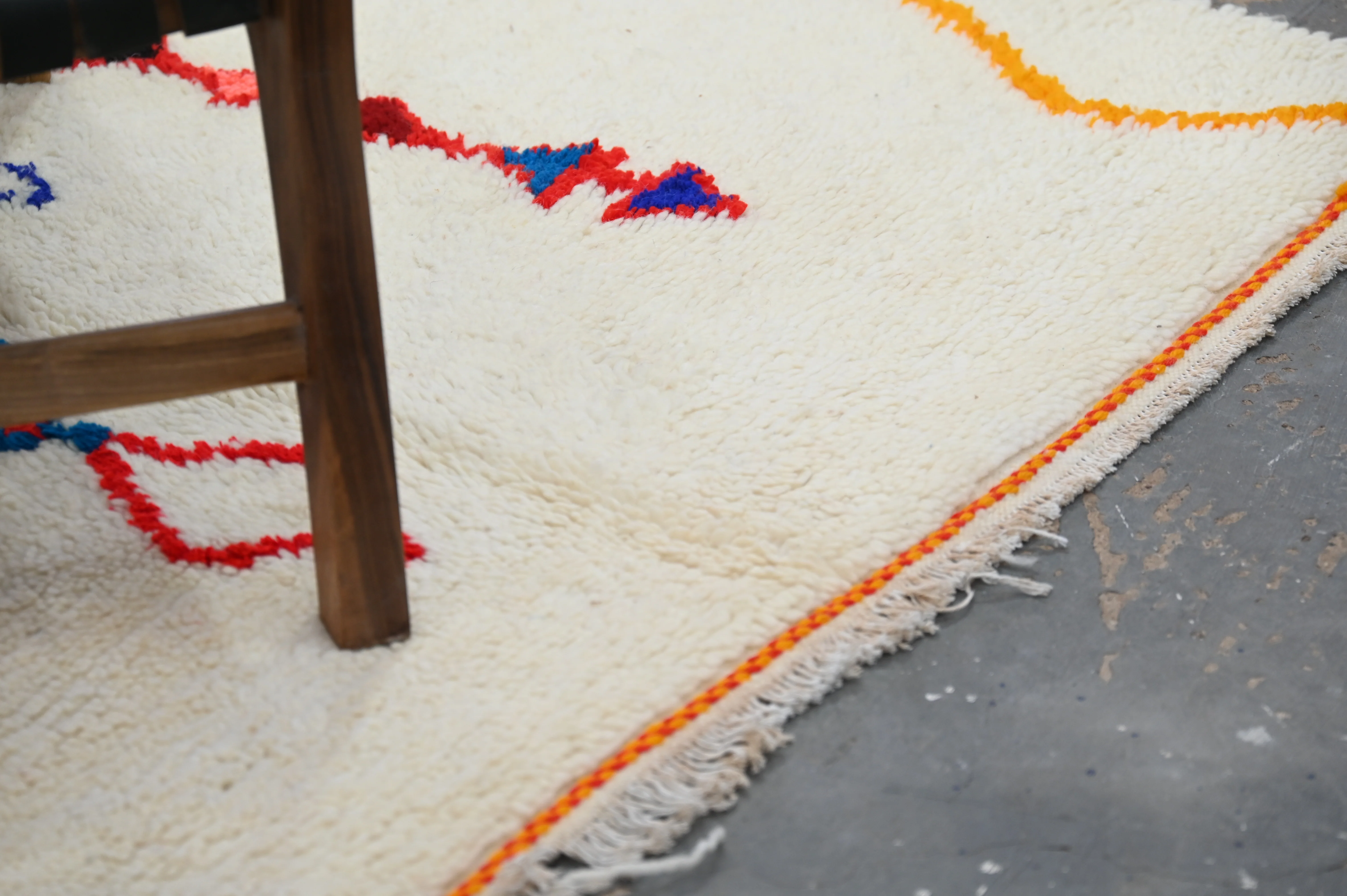 Handmade Azilal Rug, 245 x 145 cm, AZO-240 - Image 4