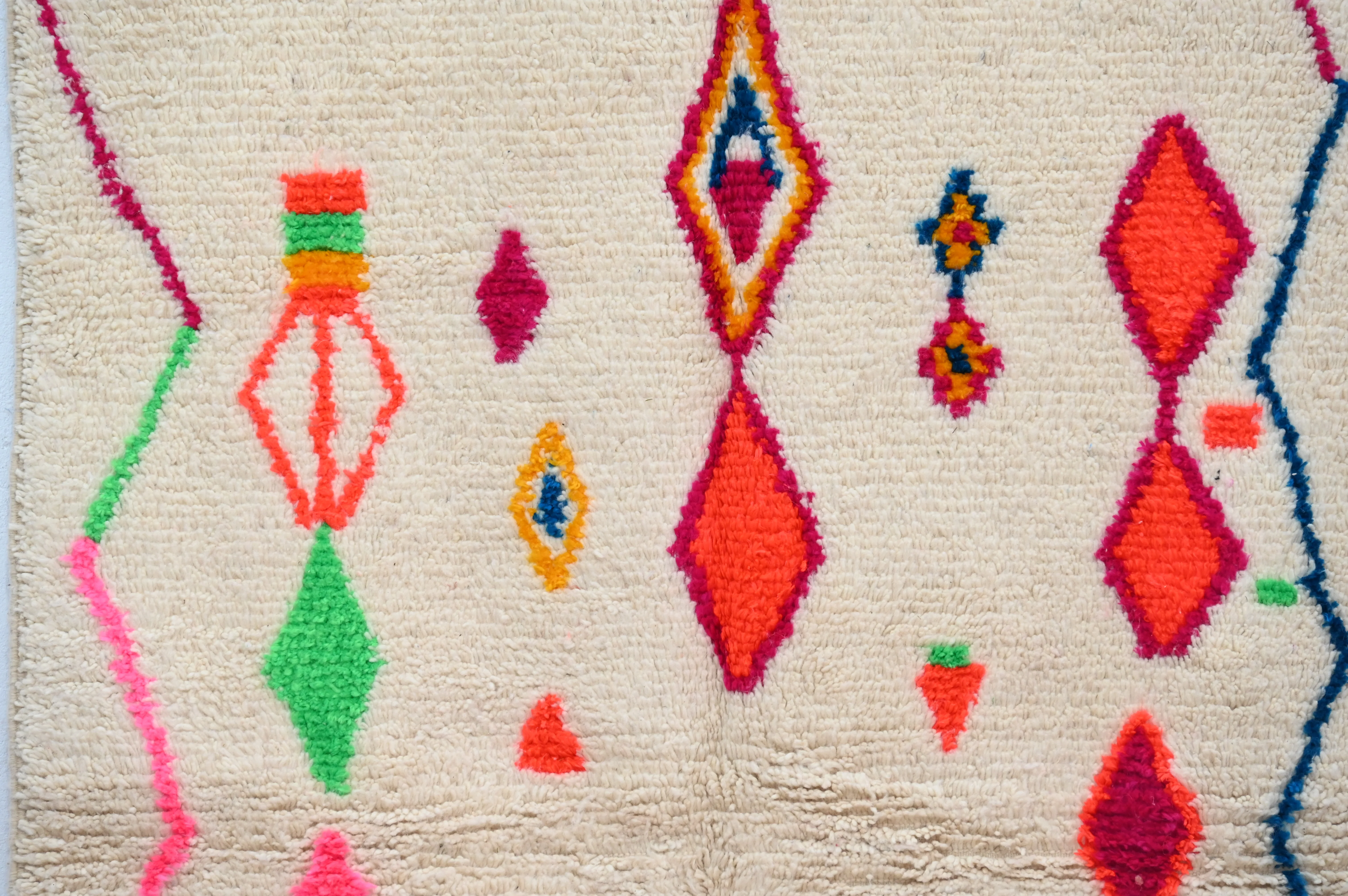 Handmade Azilal Rug, 245 x 145 cm, AZO-400 - Image 9