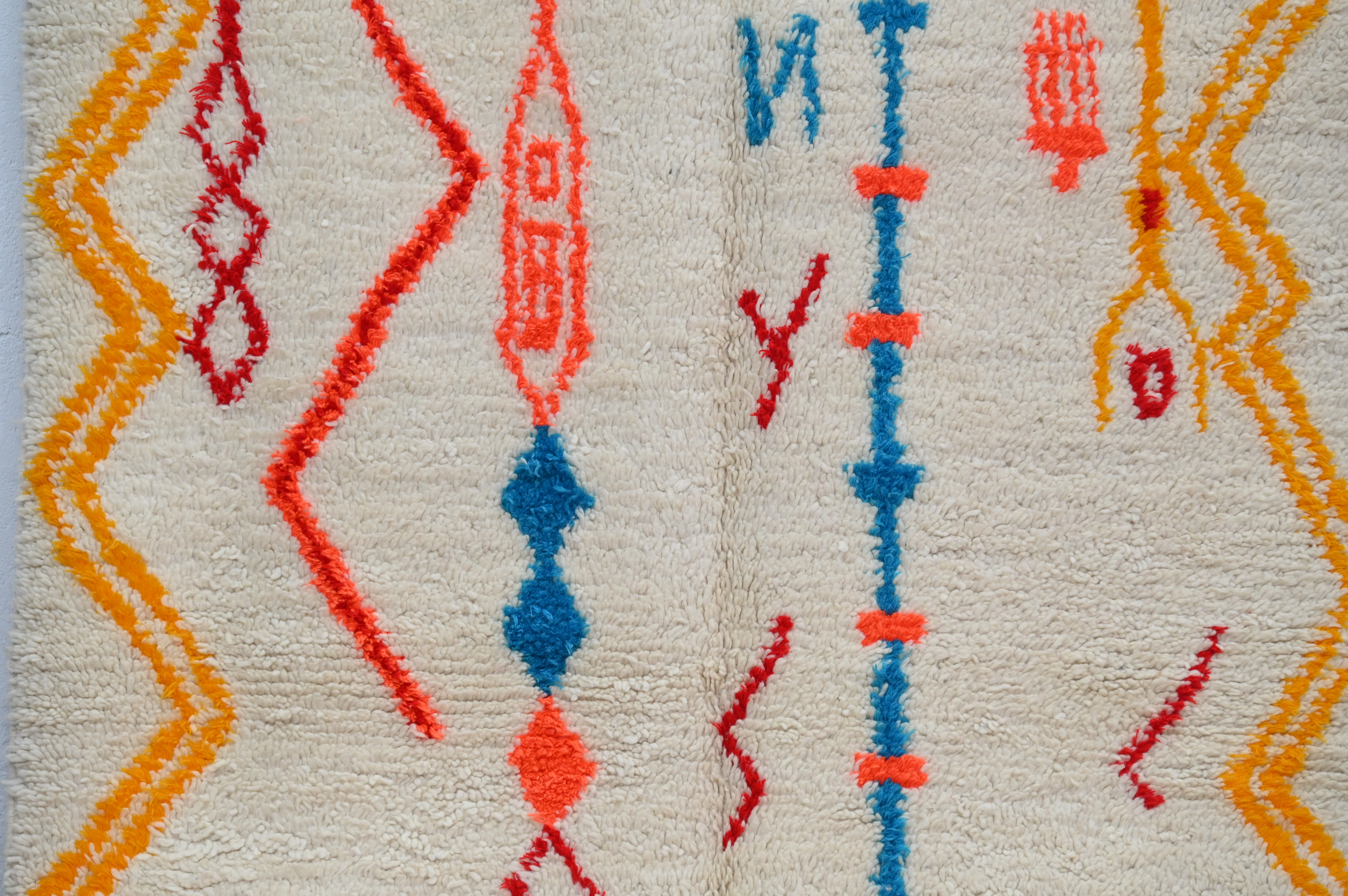 Handmade Azilal Rug, 245 x 150 cm, AZO-613 - Image 4