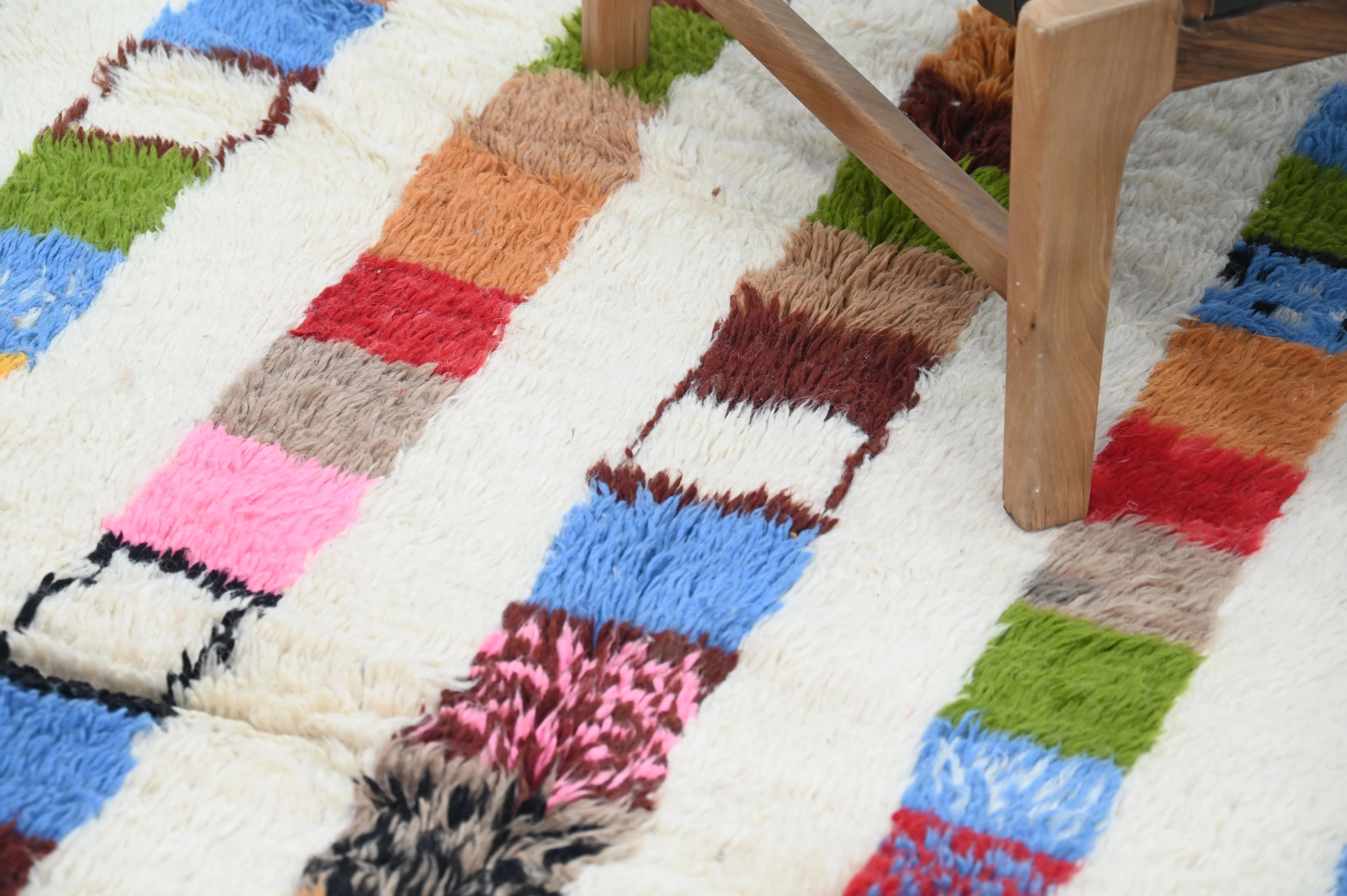 Handmade Azilal Rug, 250 x 135 cm, AZD-682 - Image 3