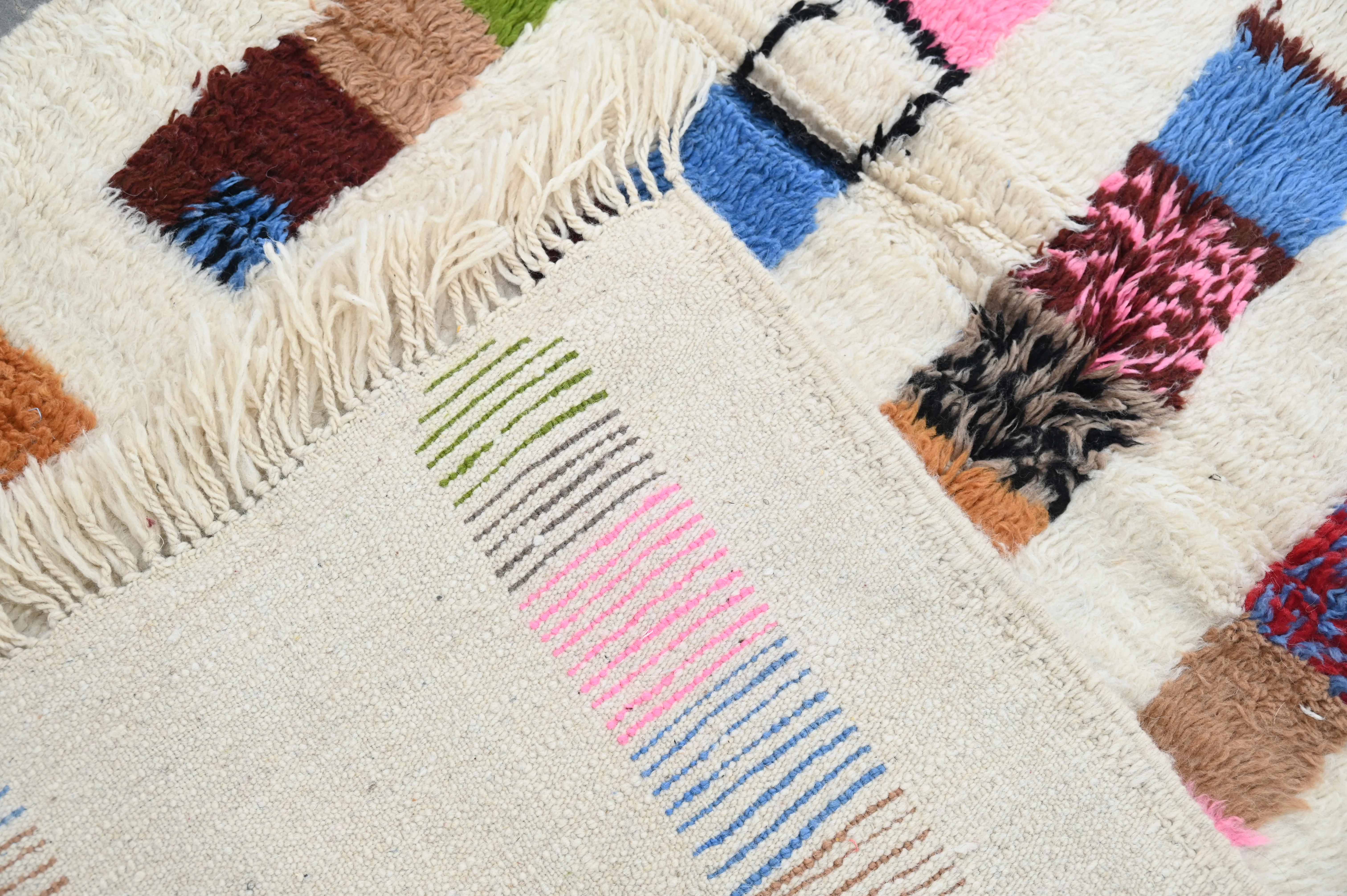 Handmade Azilal Rug, 250 x 135 cm, AZD-682 - Image 8