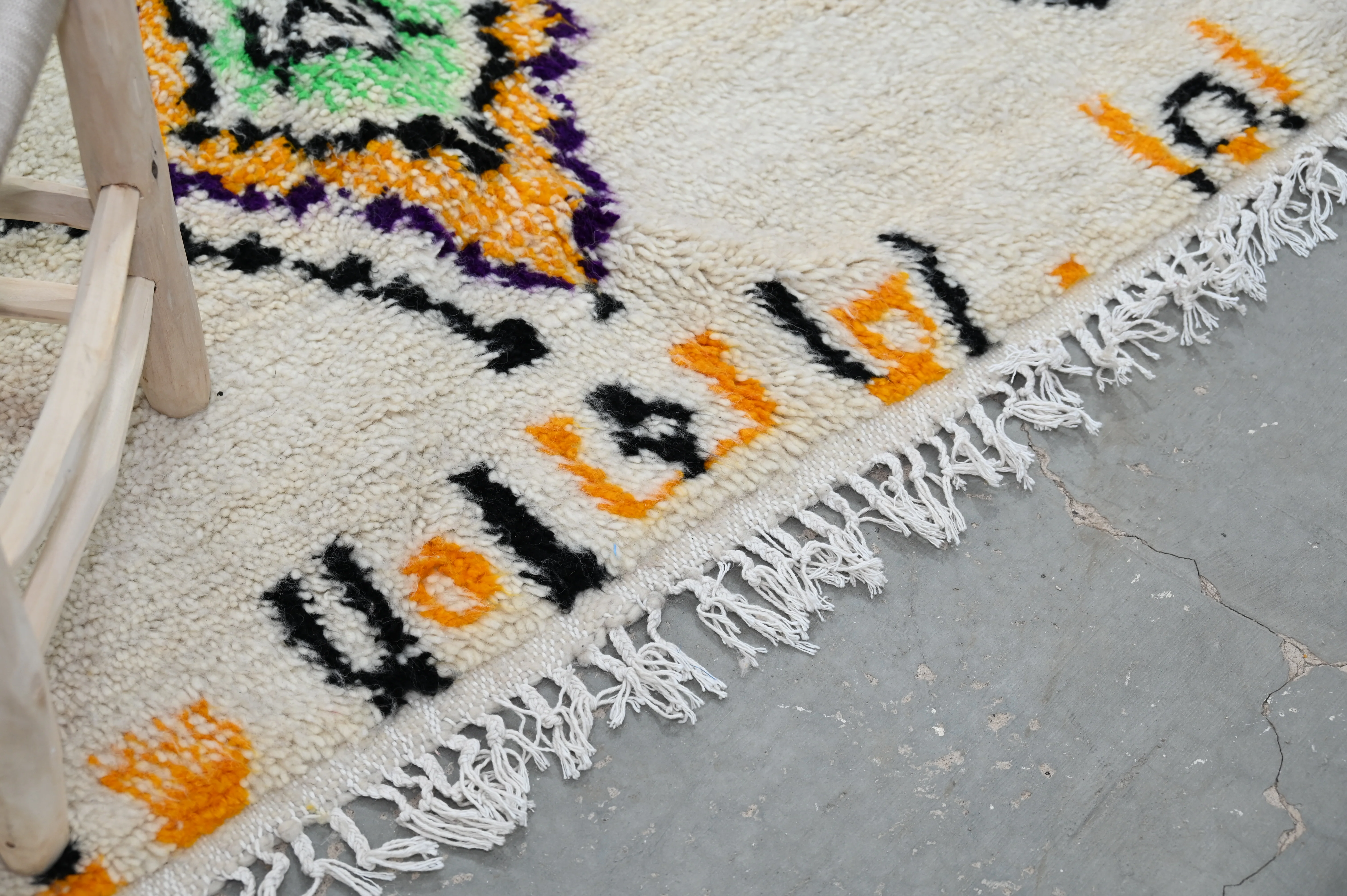 Handmade Azilal Rug, 250 x 150 cm, AZO-452 - Image 3