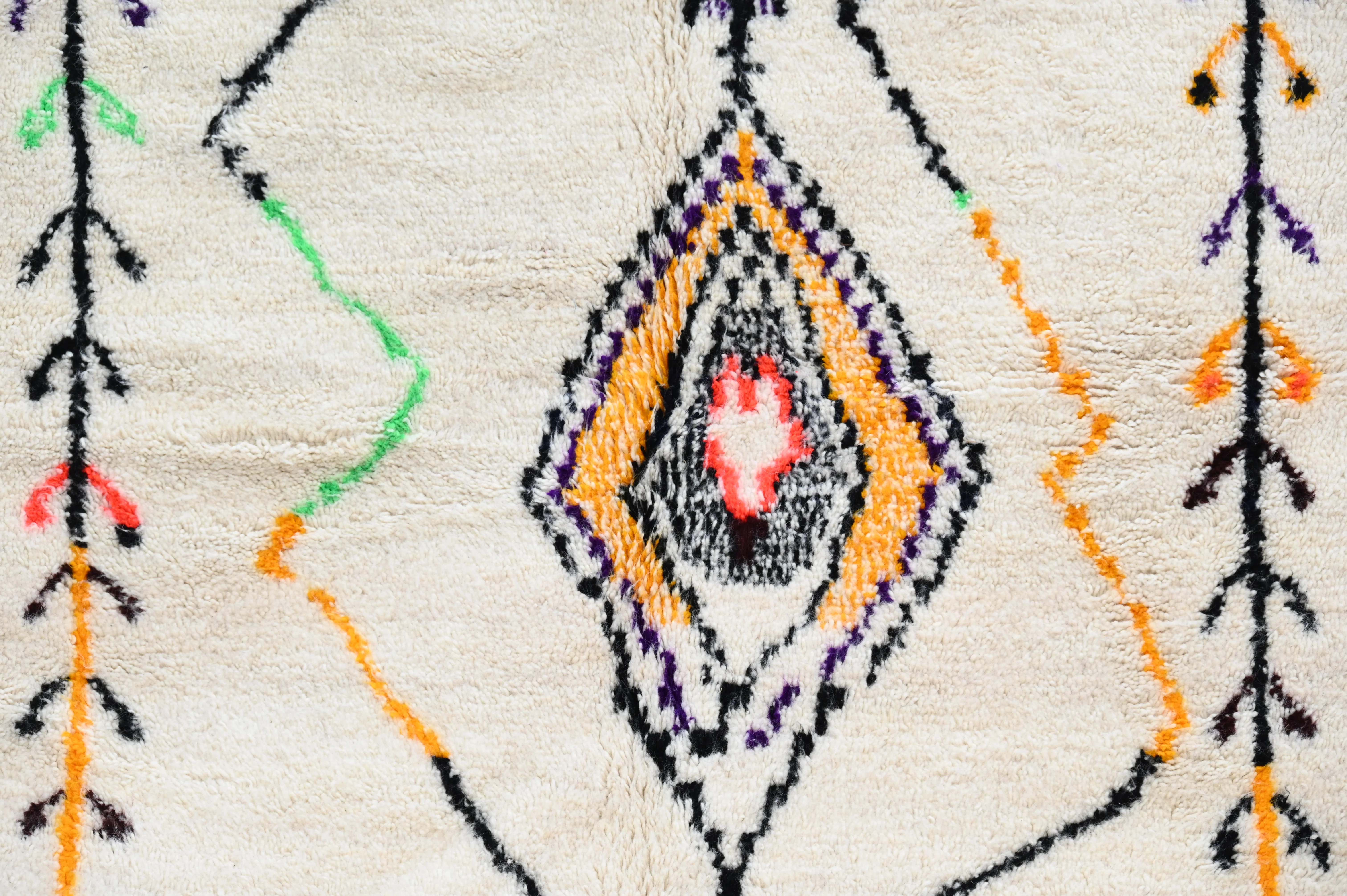 Handmade Azilal Rug, 250 x 150 cm, AZO-452 - Image 4