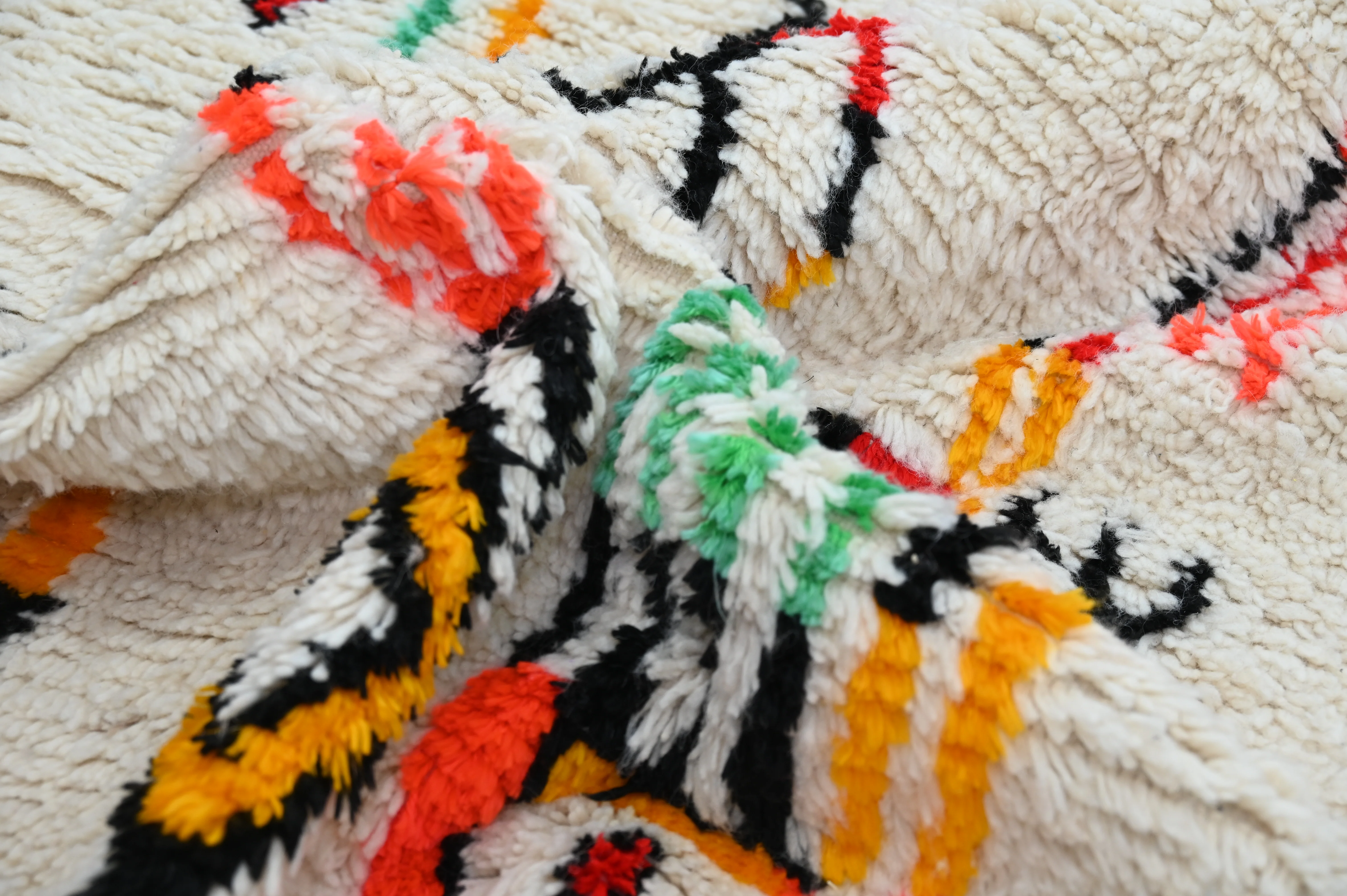 Handmade Azilal Rug, 250 x 155 cm, AZO-412 - Image 6
