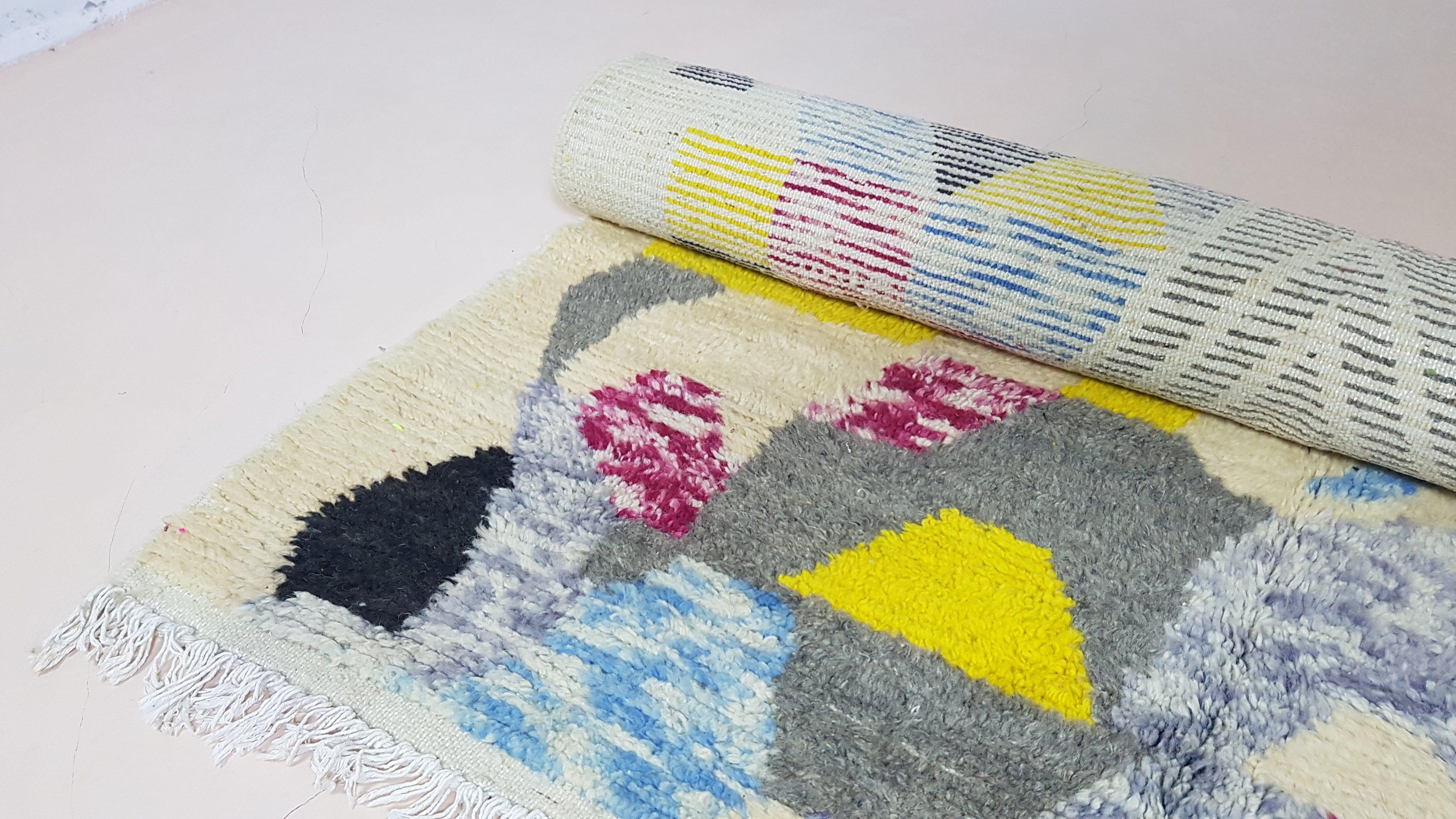 Handmade Azilal rug, 255 x 140 cm || 8.37 x 4.59 feet - Image 4