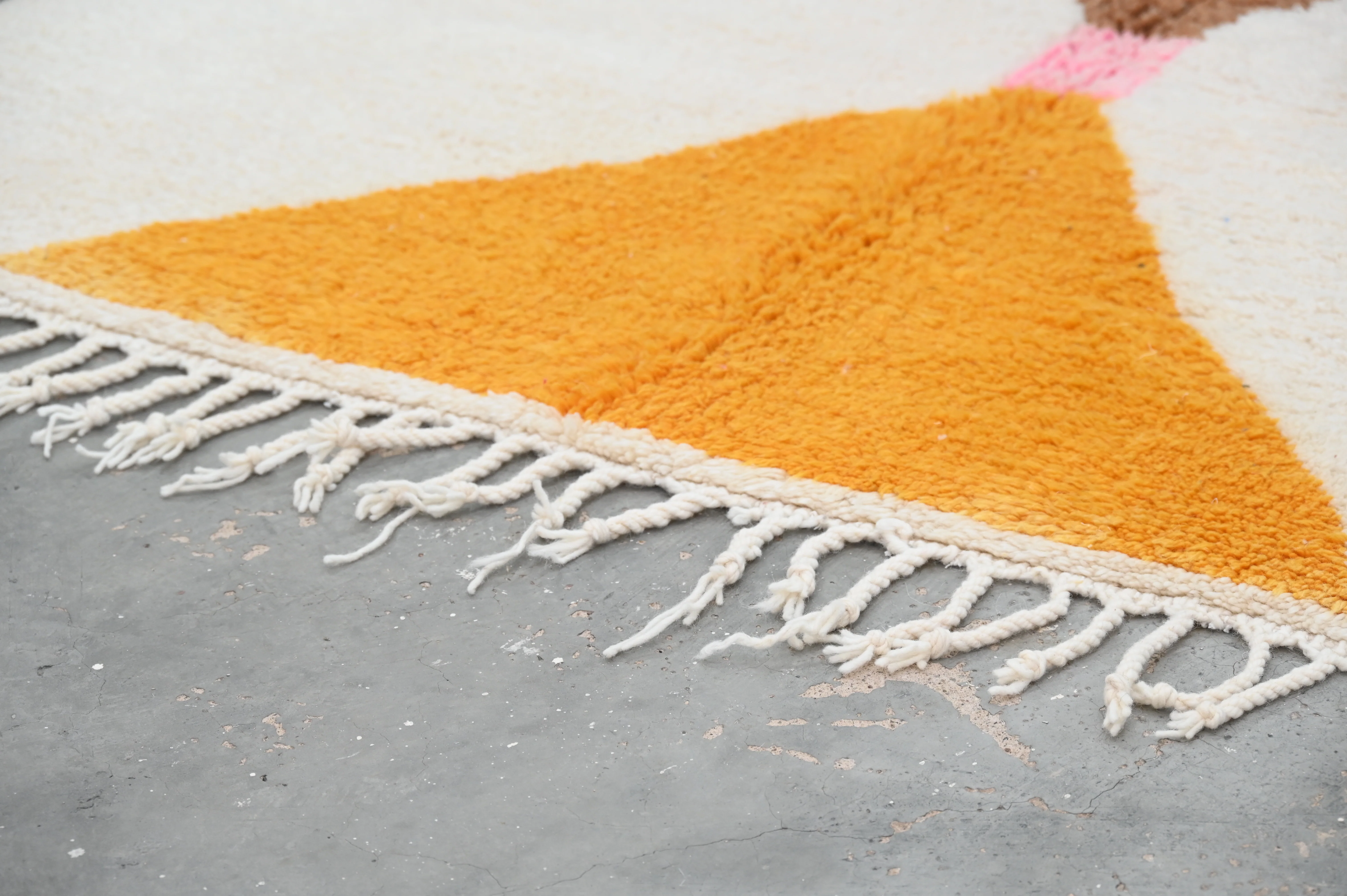 Handmade Azilal Rug, 210 x 165 cm, AZO-673 - Image 9