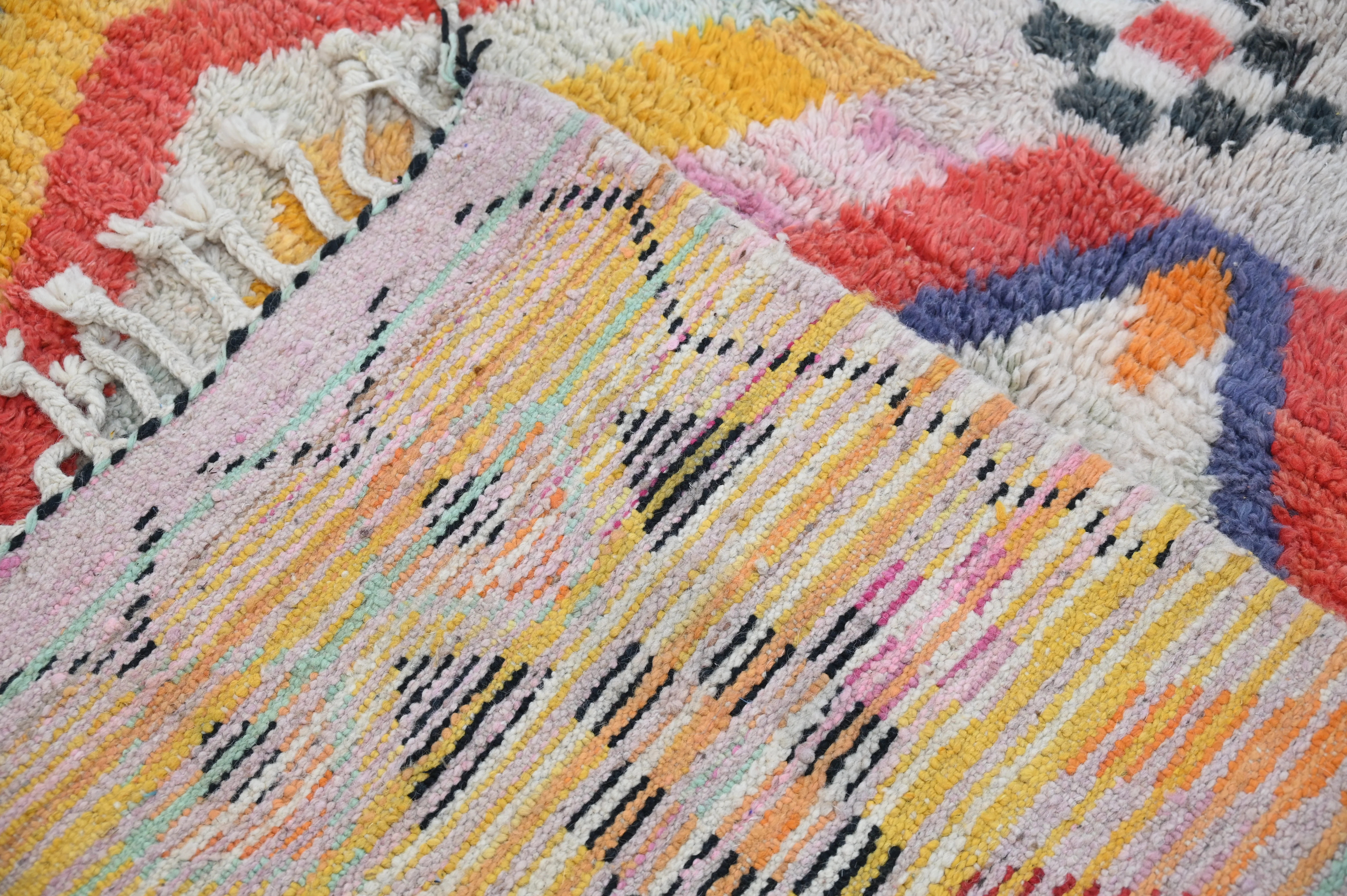 Handmade Azilal Rug, 255 x 165 cm, AZO-704 - Image 7