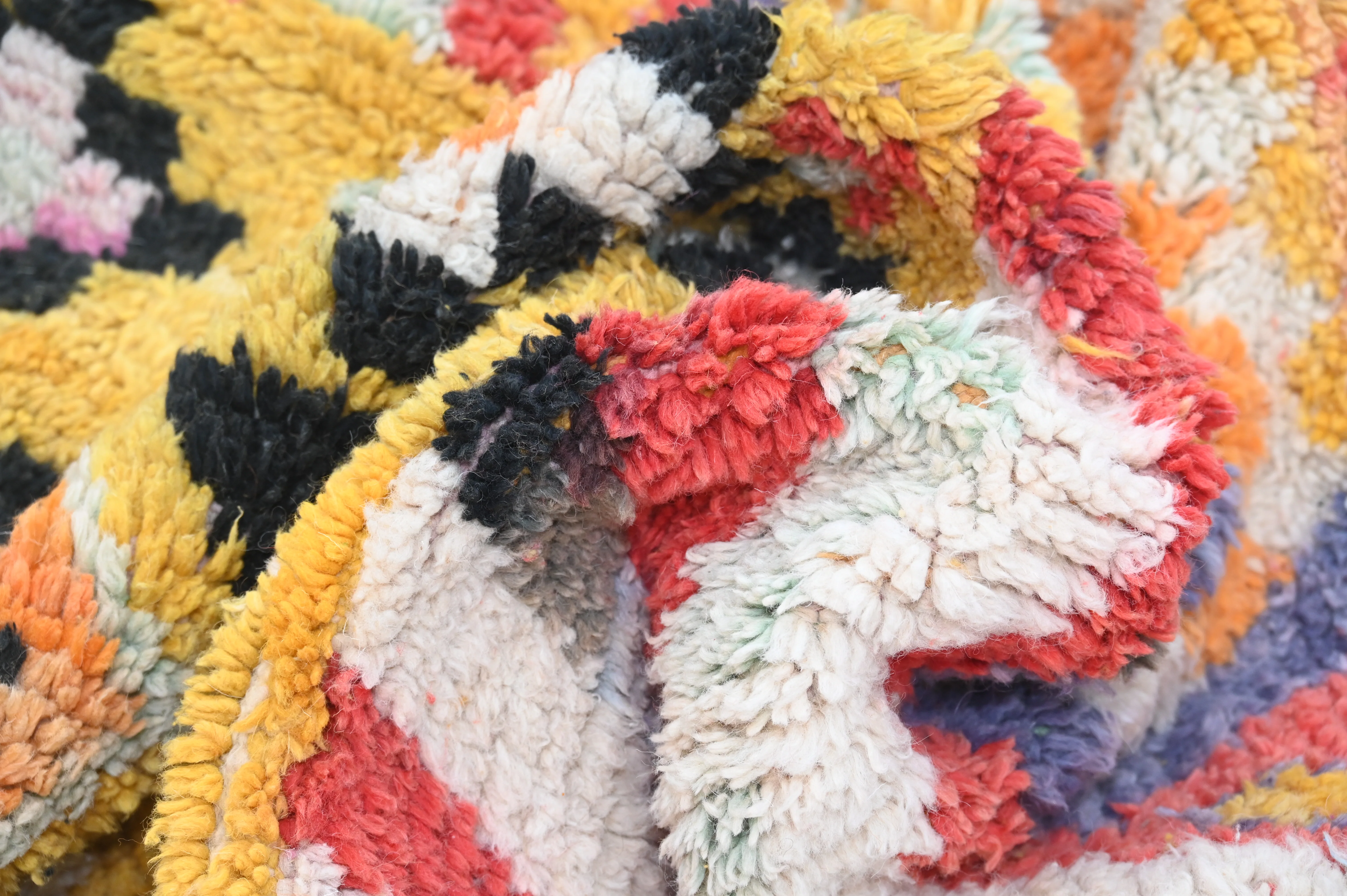 Handmade Azilal Rug, 255 x 165 cm, AZO-704 - Image 8