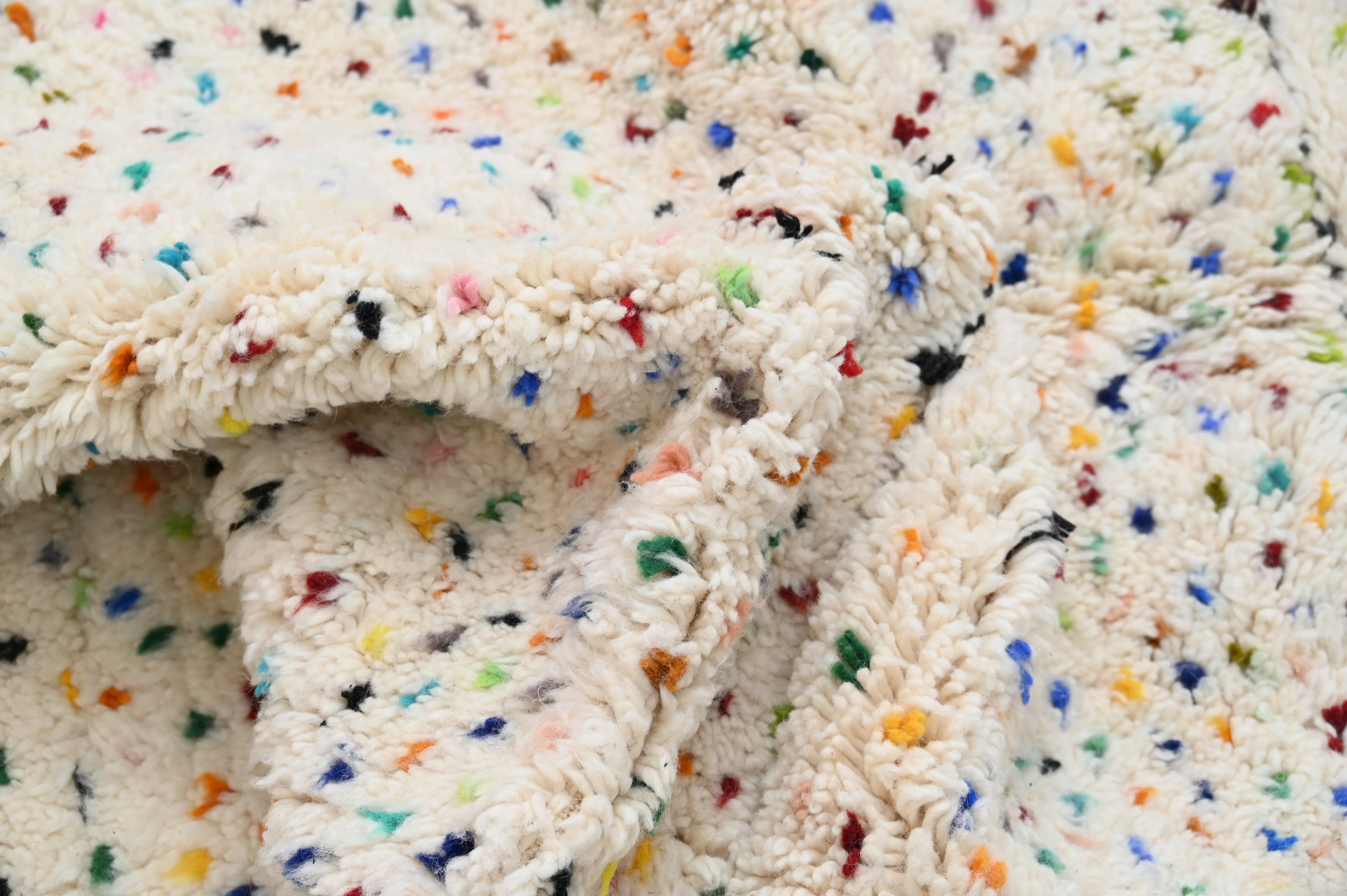 Handmade Azilal Rug, 255 x 170 cm, AZO-770 - Image 6