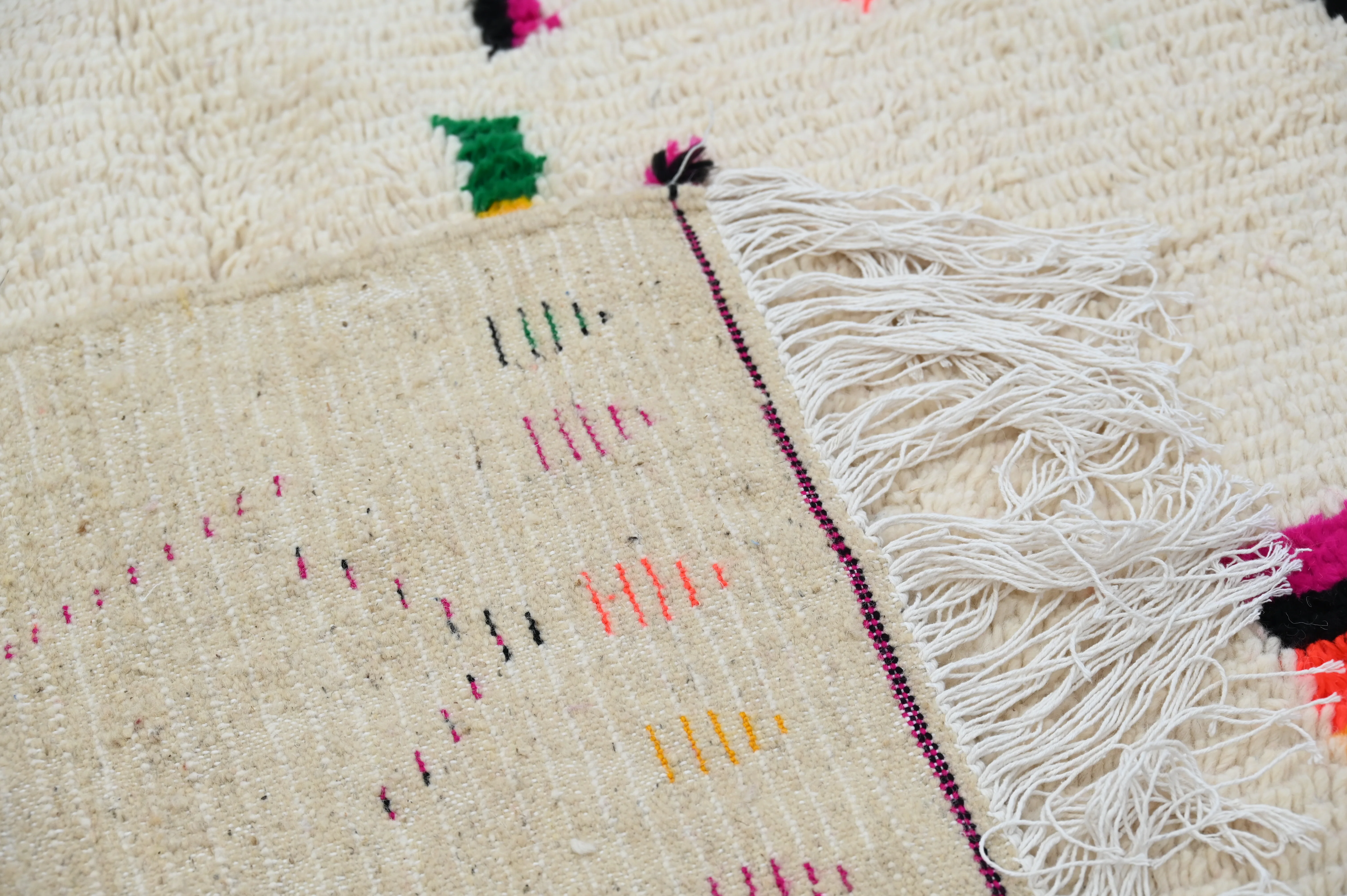 Handmade Azilal Rug, 260 x 150 cm, AZO-528 - Image 8