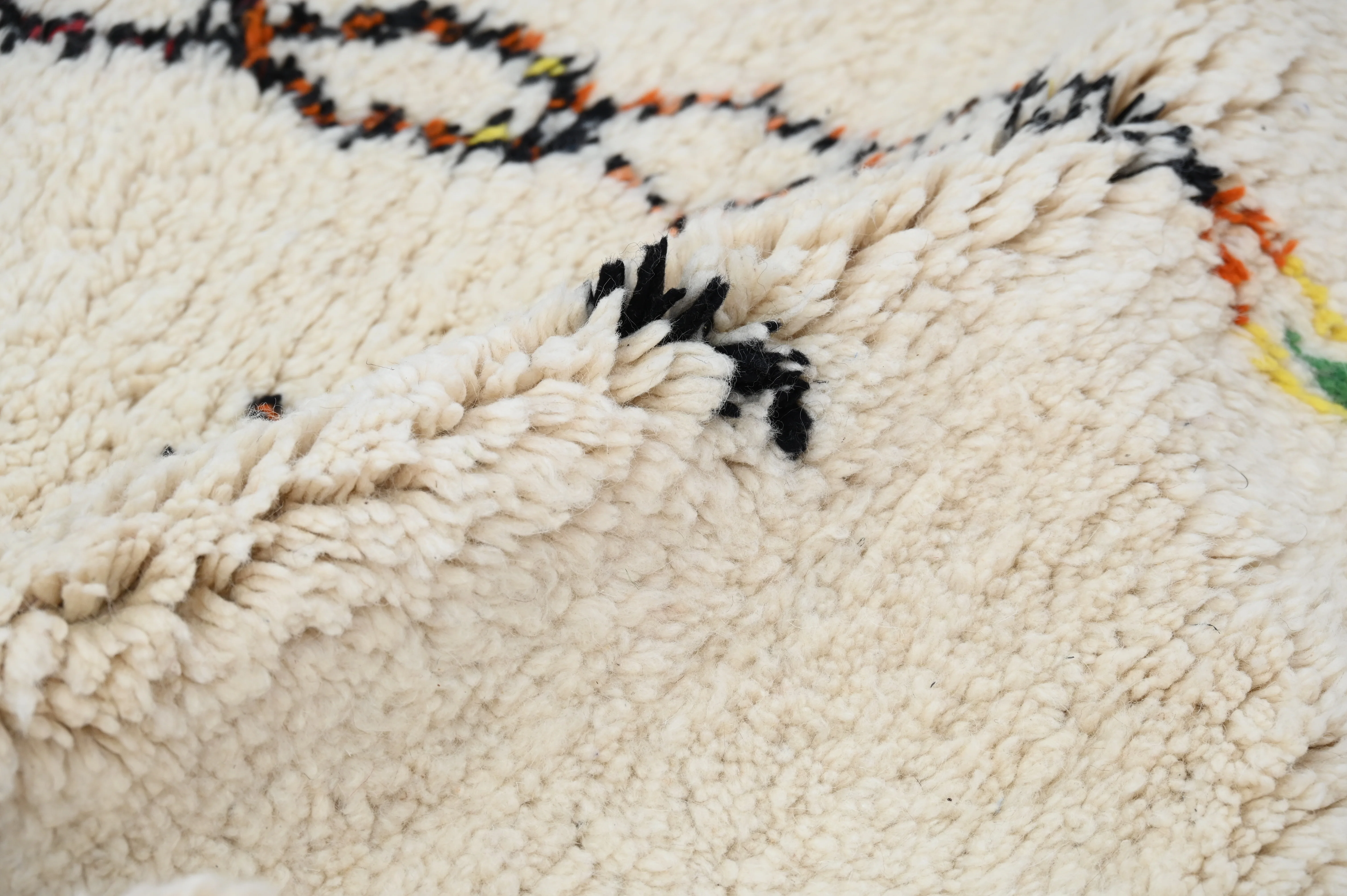Handmade Azilal Rug, 260 x 150 cm, AZO-551 - Image 3