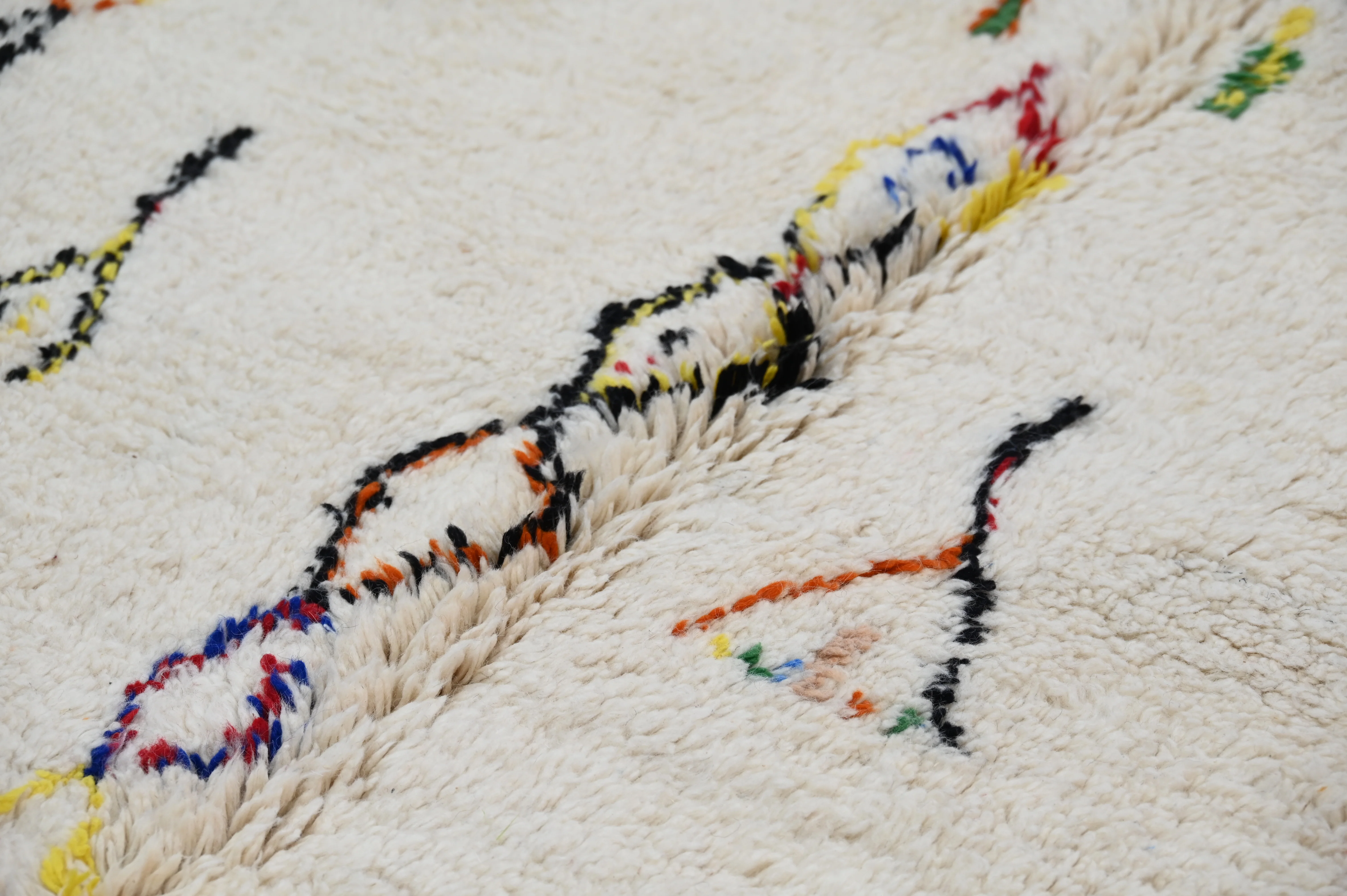 Handmade Azilal Rug, 260 x 150 cm, AZO-551 - Image 6