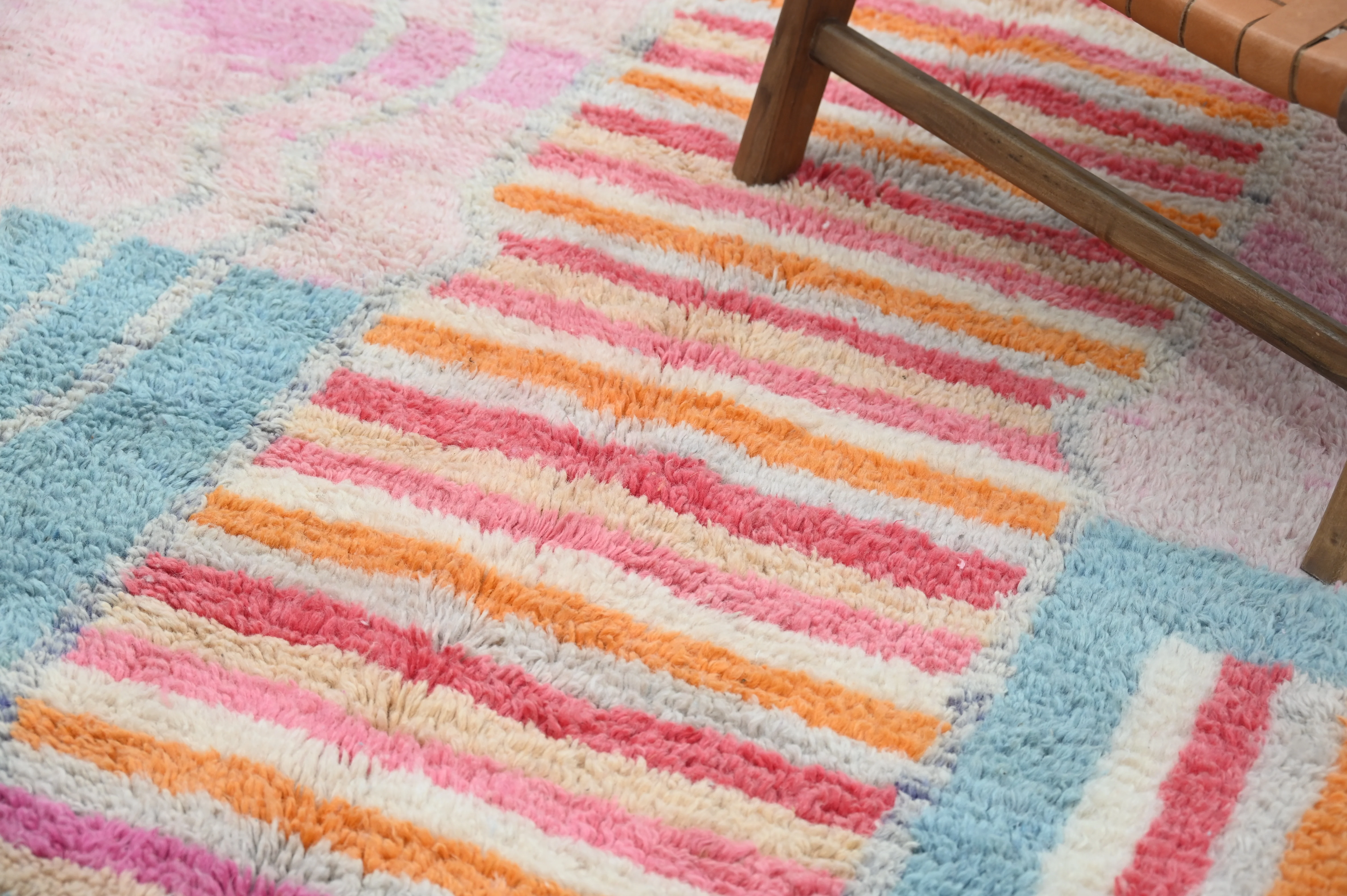 Handmade Azilal Rug, 260 x 160 cm, AZO-693 - Image 3