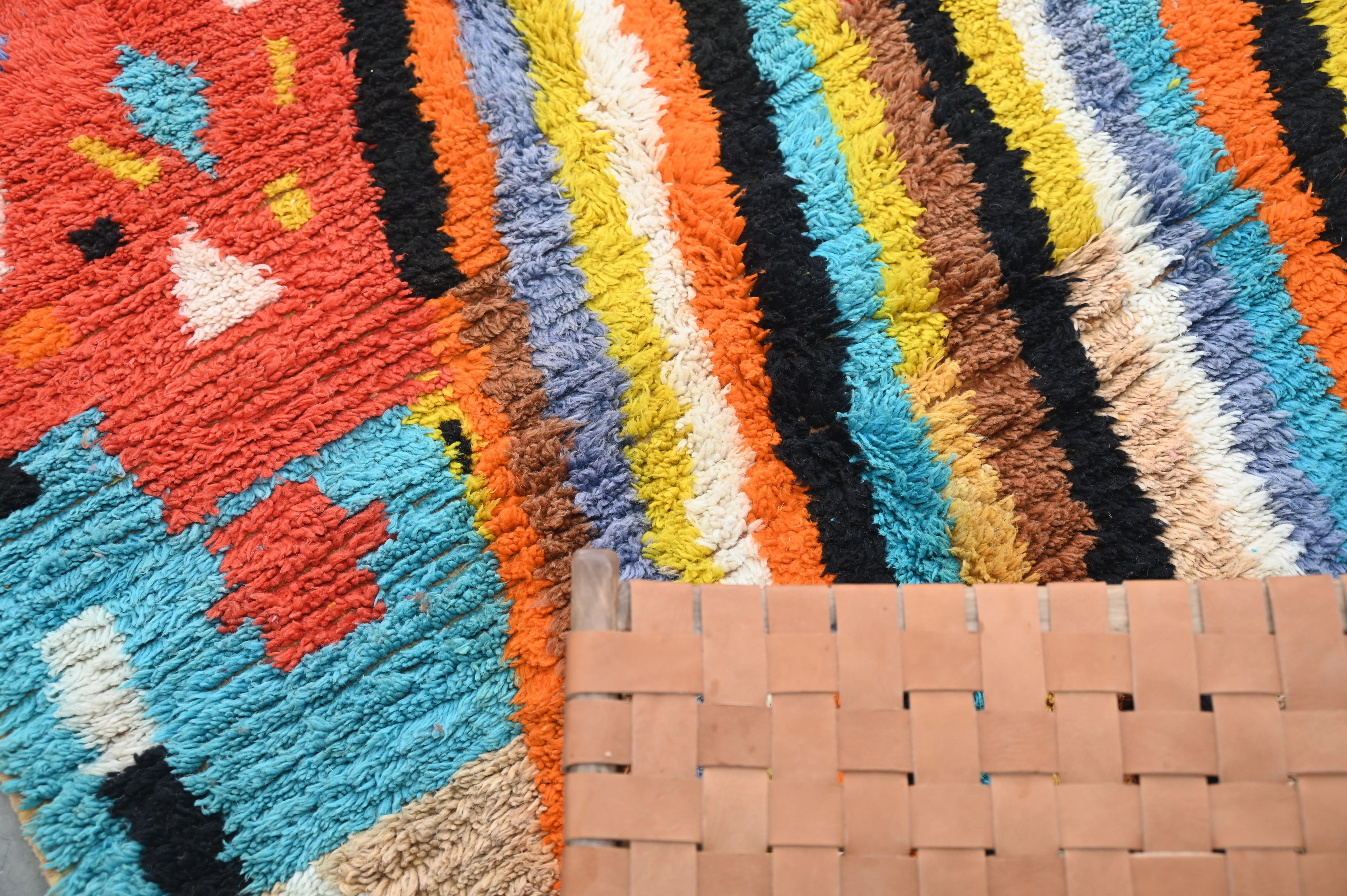 Handmade Azilal Rug, 260 x 160 cm, AZO-702 - Image 3