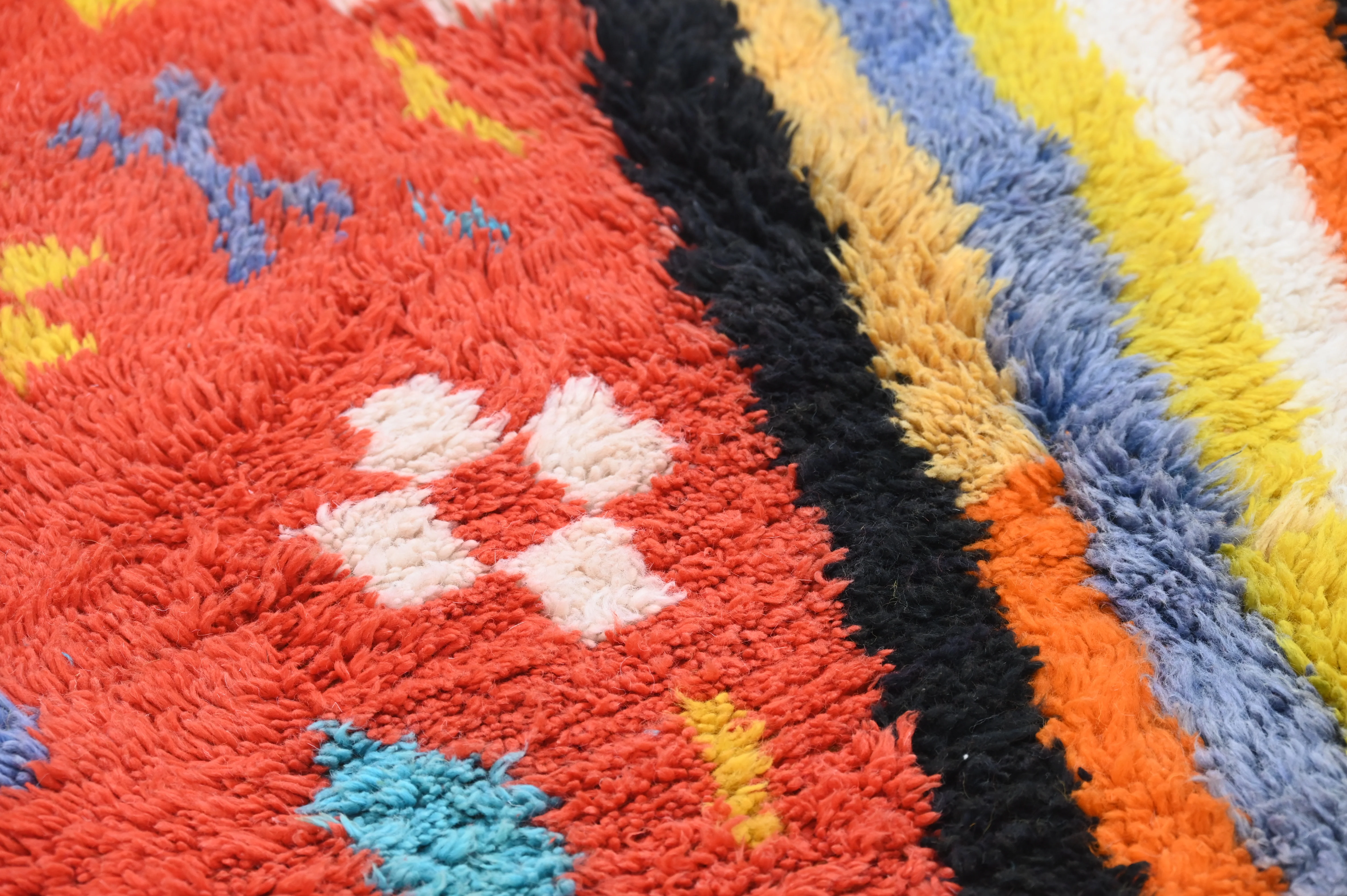 Handmade Azilal Rug, 260 x 160 cm, AZO-702 - Image 5