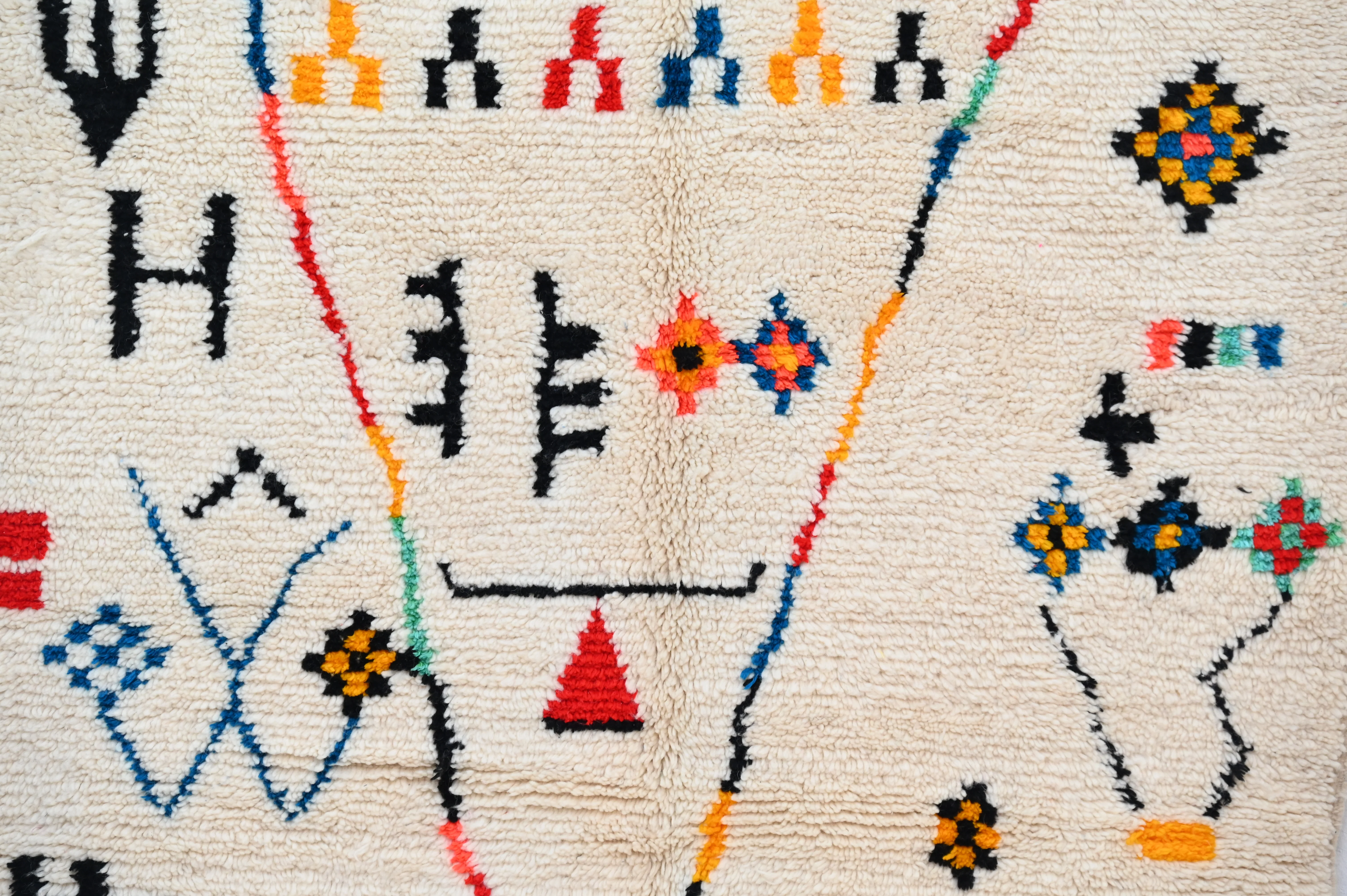 Handmade Azilal Rug, 250 x 150 cm, AZO-772 - Image 8