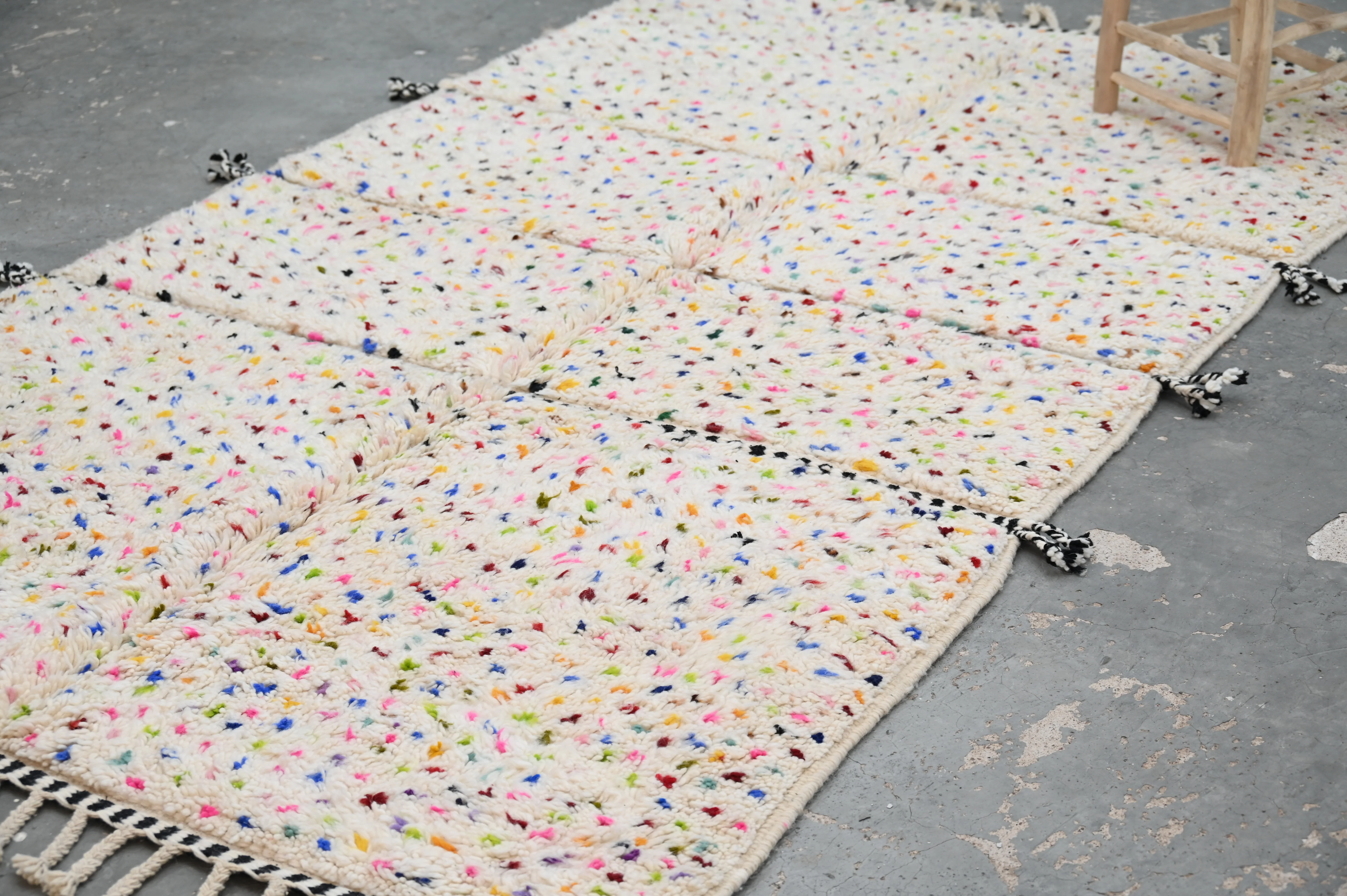 Handmade Azilal Rug, 260 x 165 cm, AZO-771 - Image 4